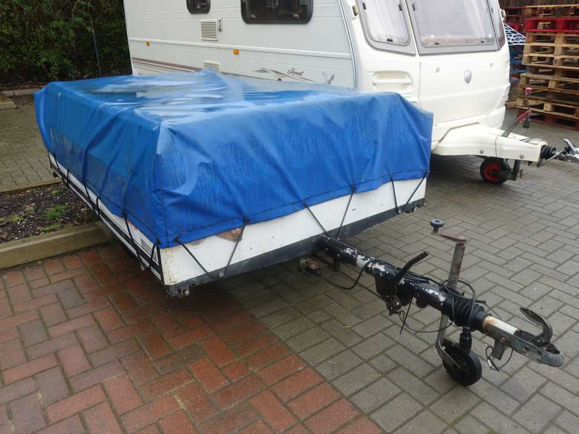 NR.Nova trailer tent