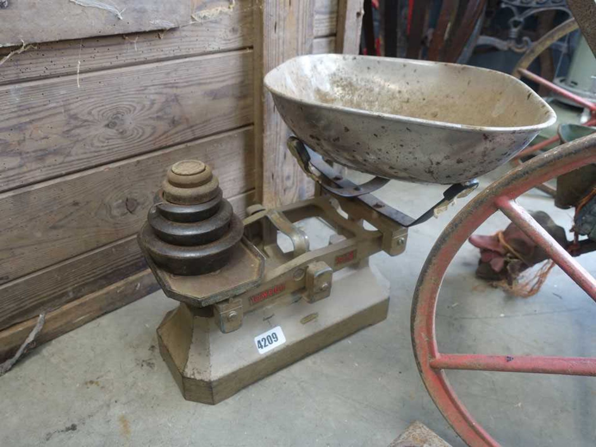 Set of vintage weighing scales with set of weights