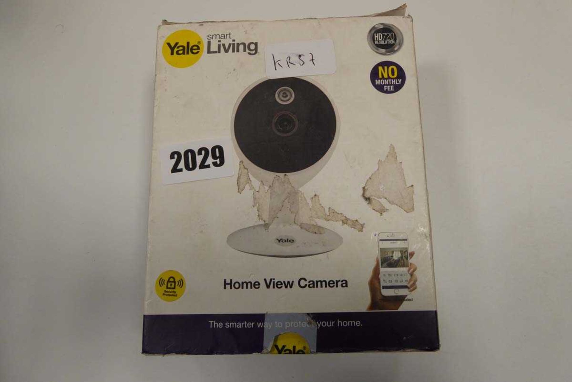 Yale Smart Living homeview camera with box