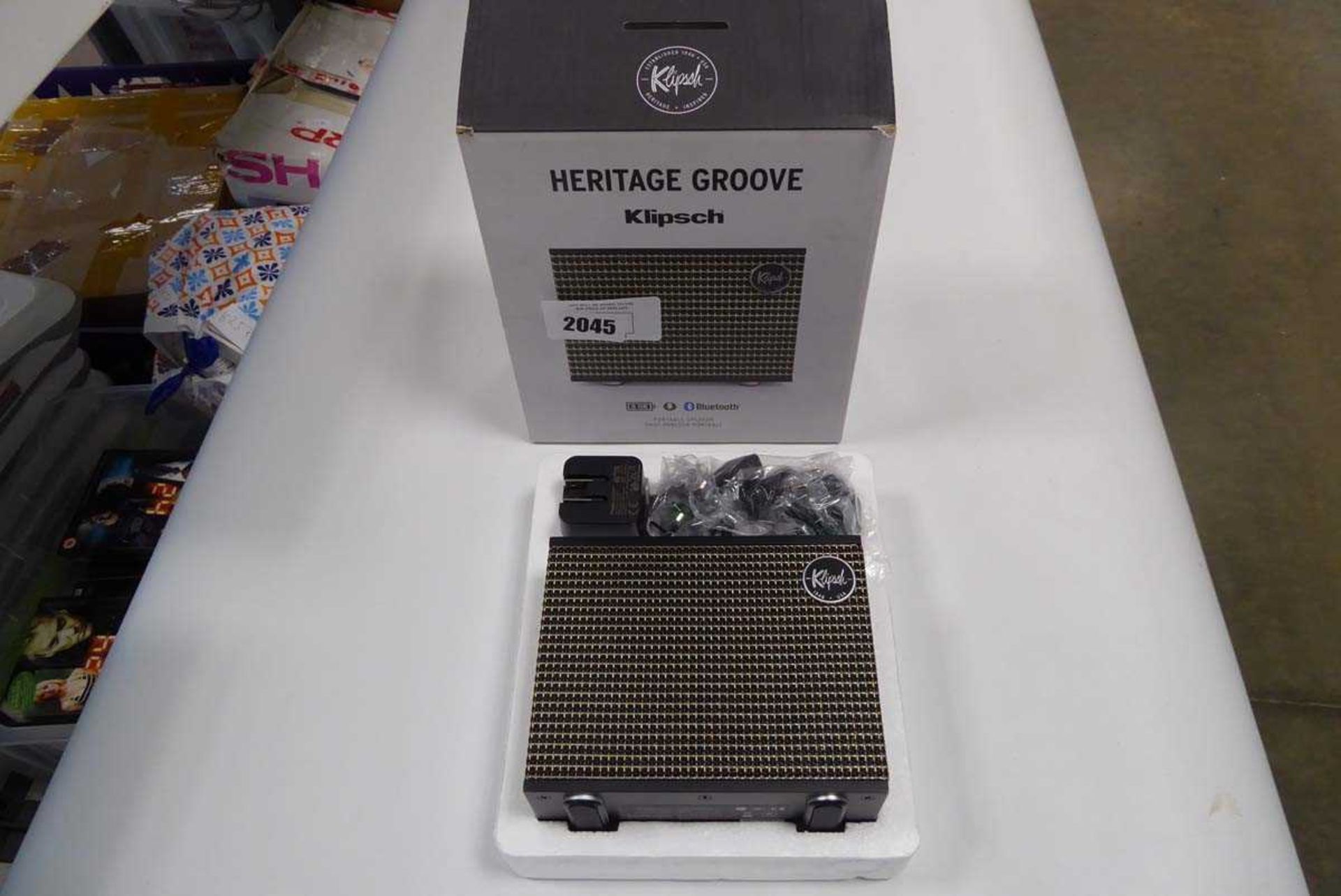 +VAT Klipsch Heritage Groove bluetooth speaker in box