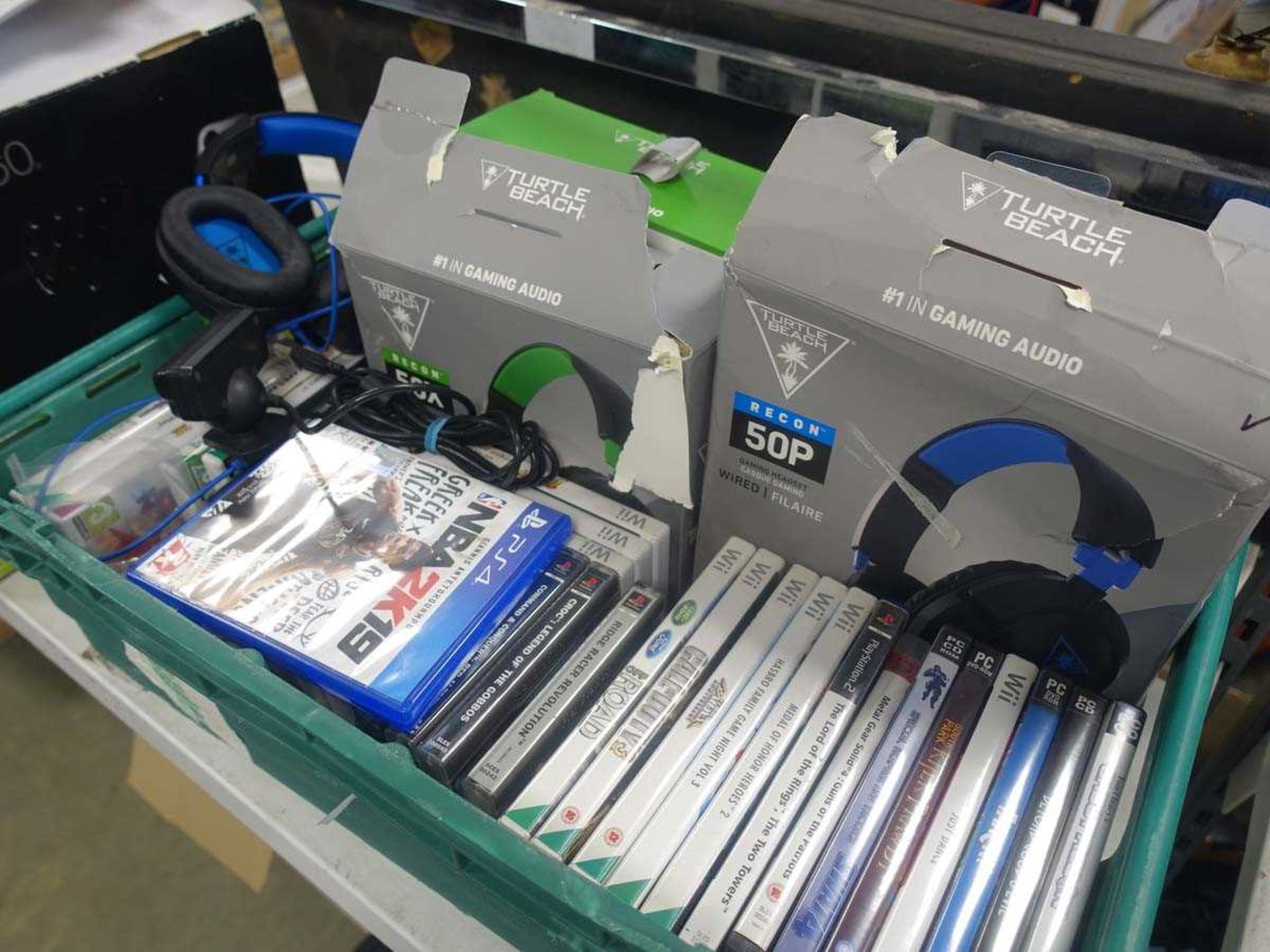 Tray of assorted console and computer games for Playstation, Wii, etc. and various Turtle Beach