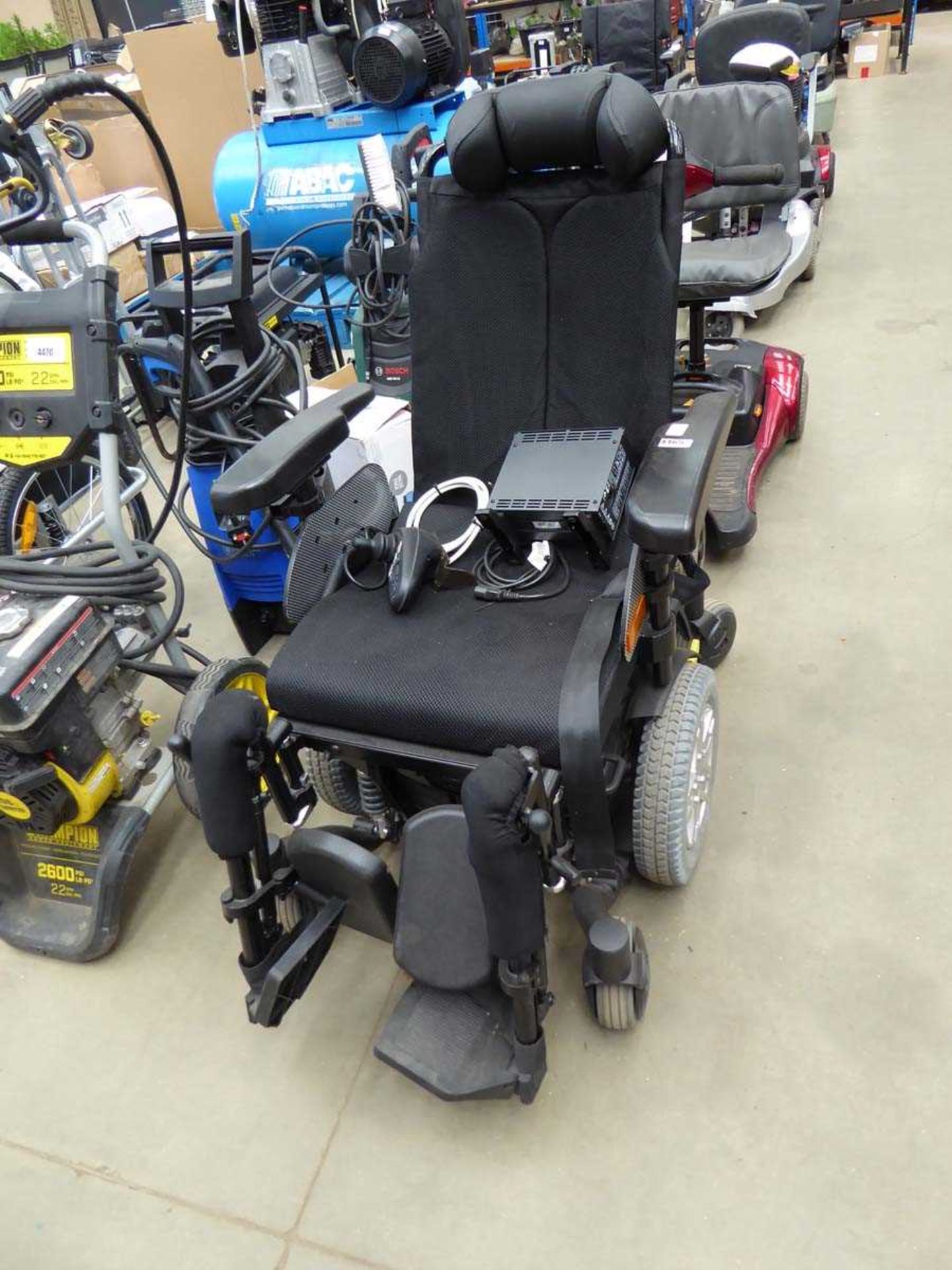 Electric disability wheelchair