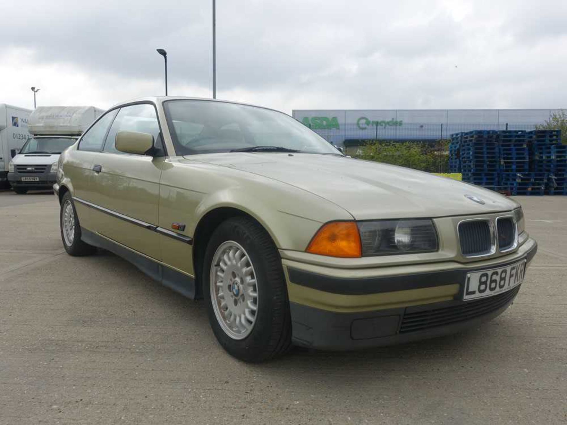 BMW 318 i S Auto Coupe in gold, first registered 16.04.1994, registration plate L868 FKR, 2 door,