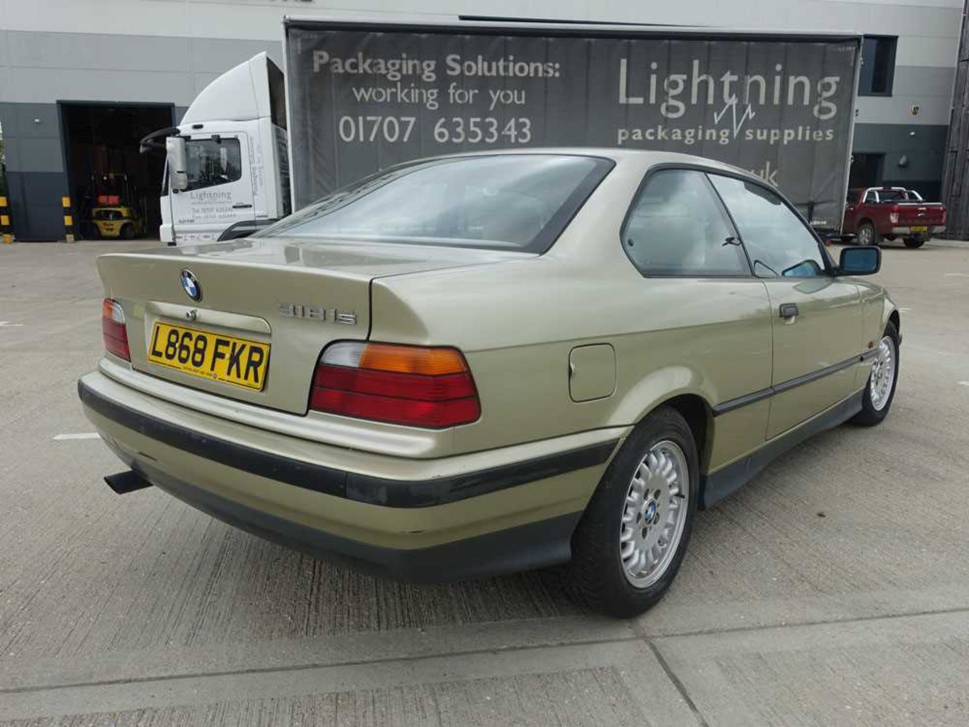 BMW 318 i S Auto Coupe in gold, first registered 16.04.1994, registration plate L868 FKR, 2 door, - Image 6 of 12