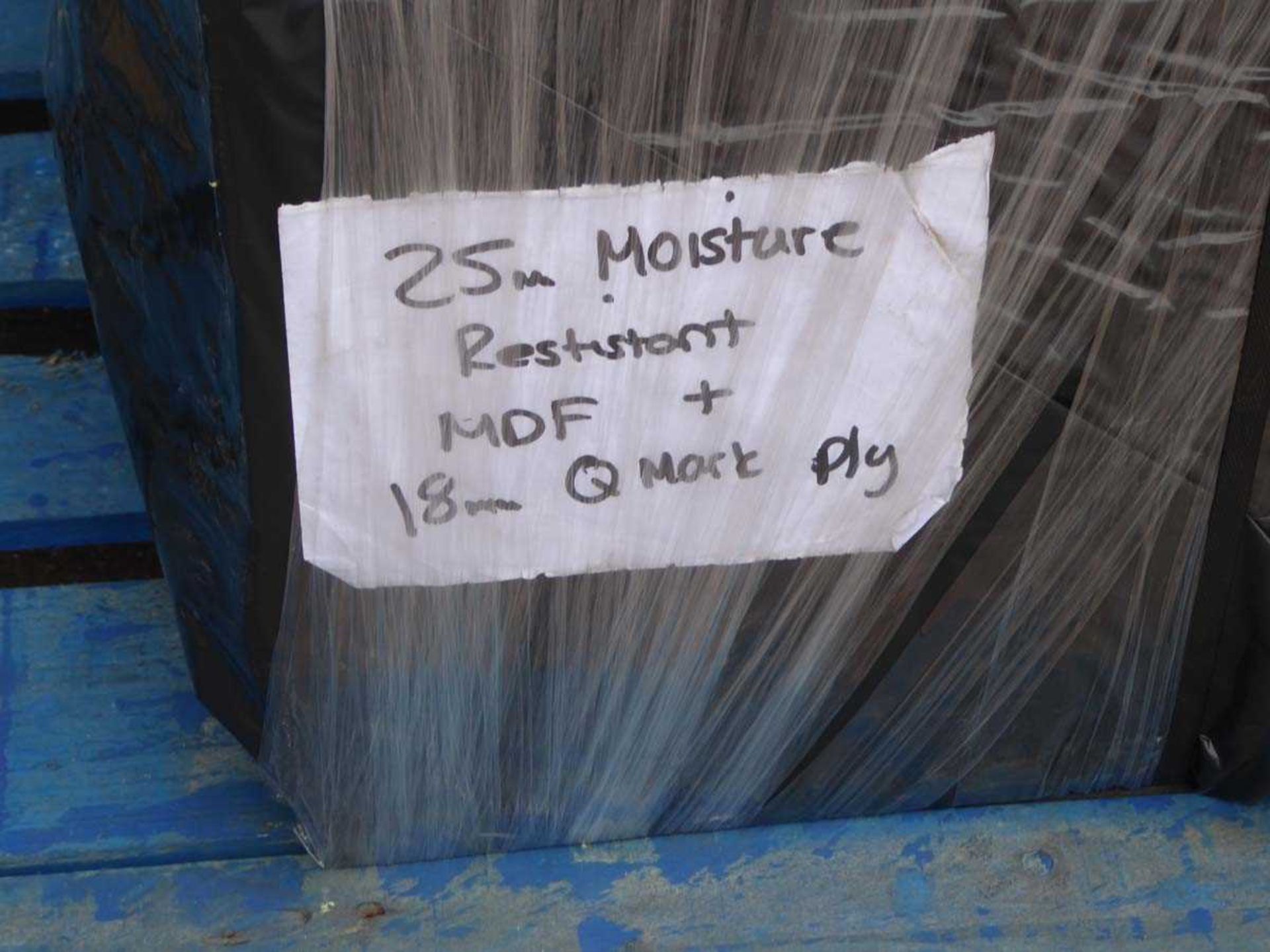 Pallet containing moisture resistant mdf and q-mark plywood - Image 2 of 2