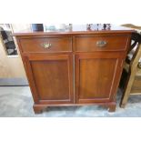 Modern hard wood double door buffet cabinet with 2 drawers