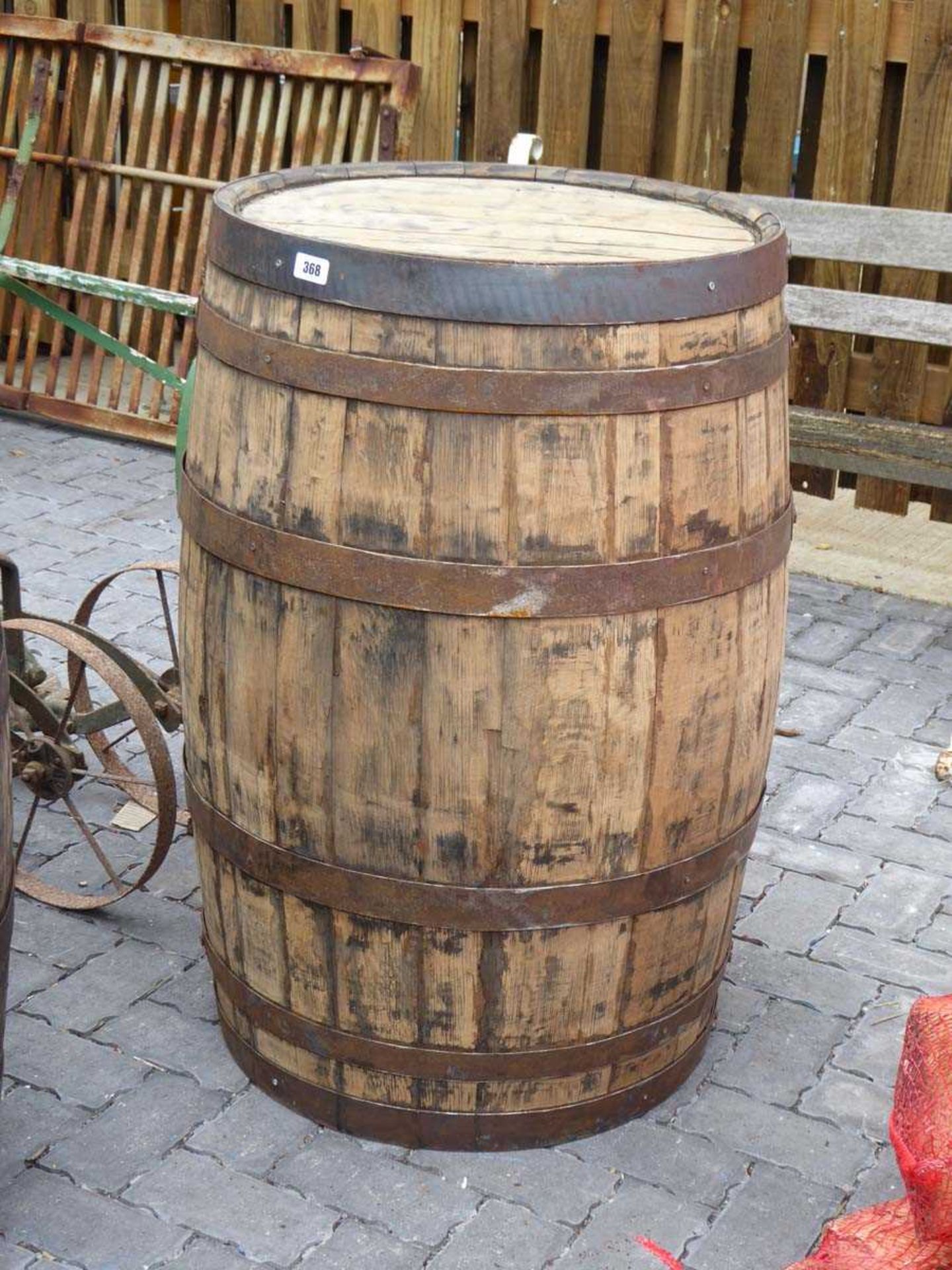 Whisky barrel