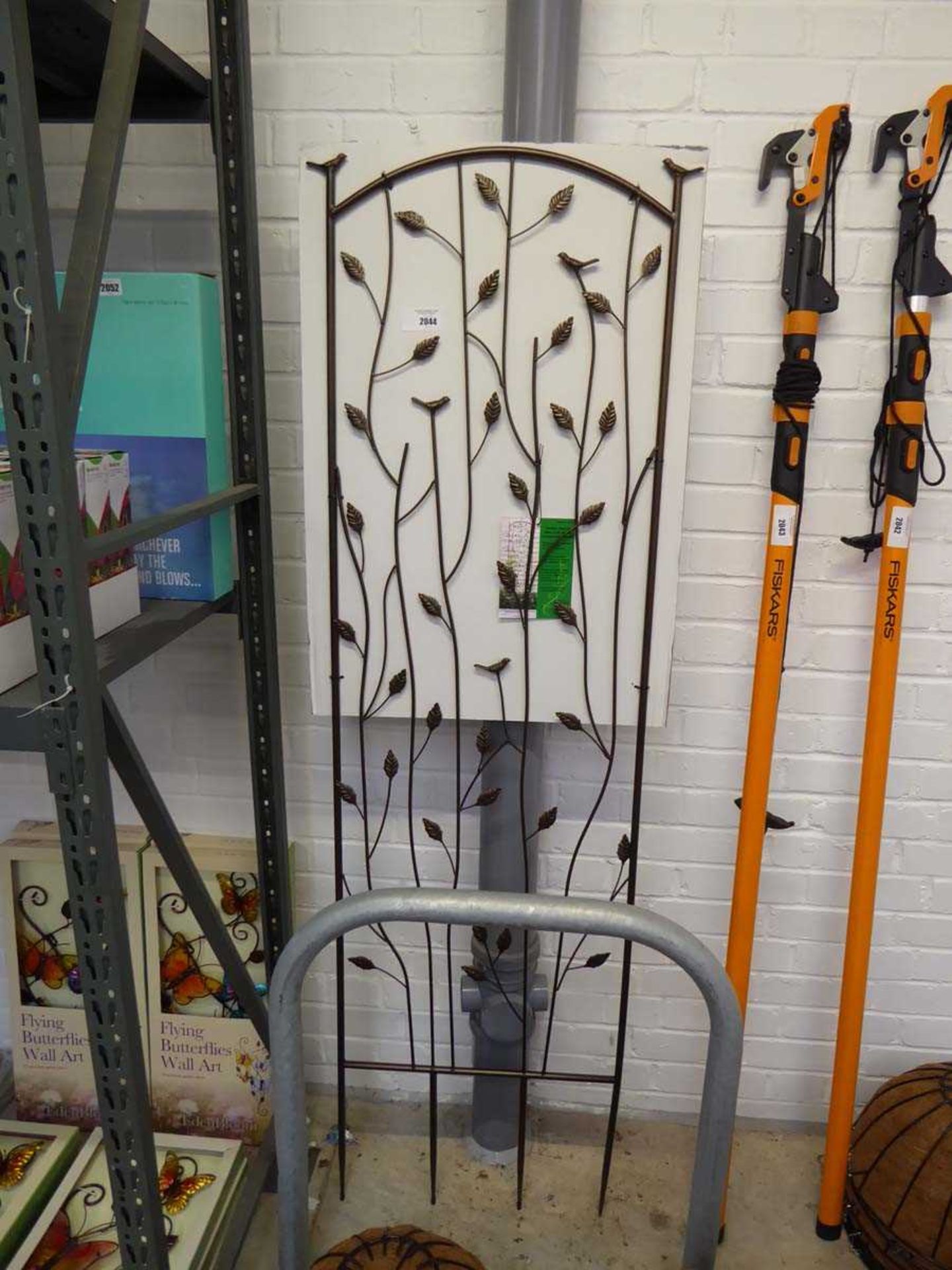 +VAT Metal garden trellis