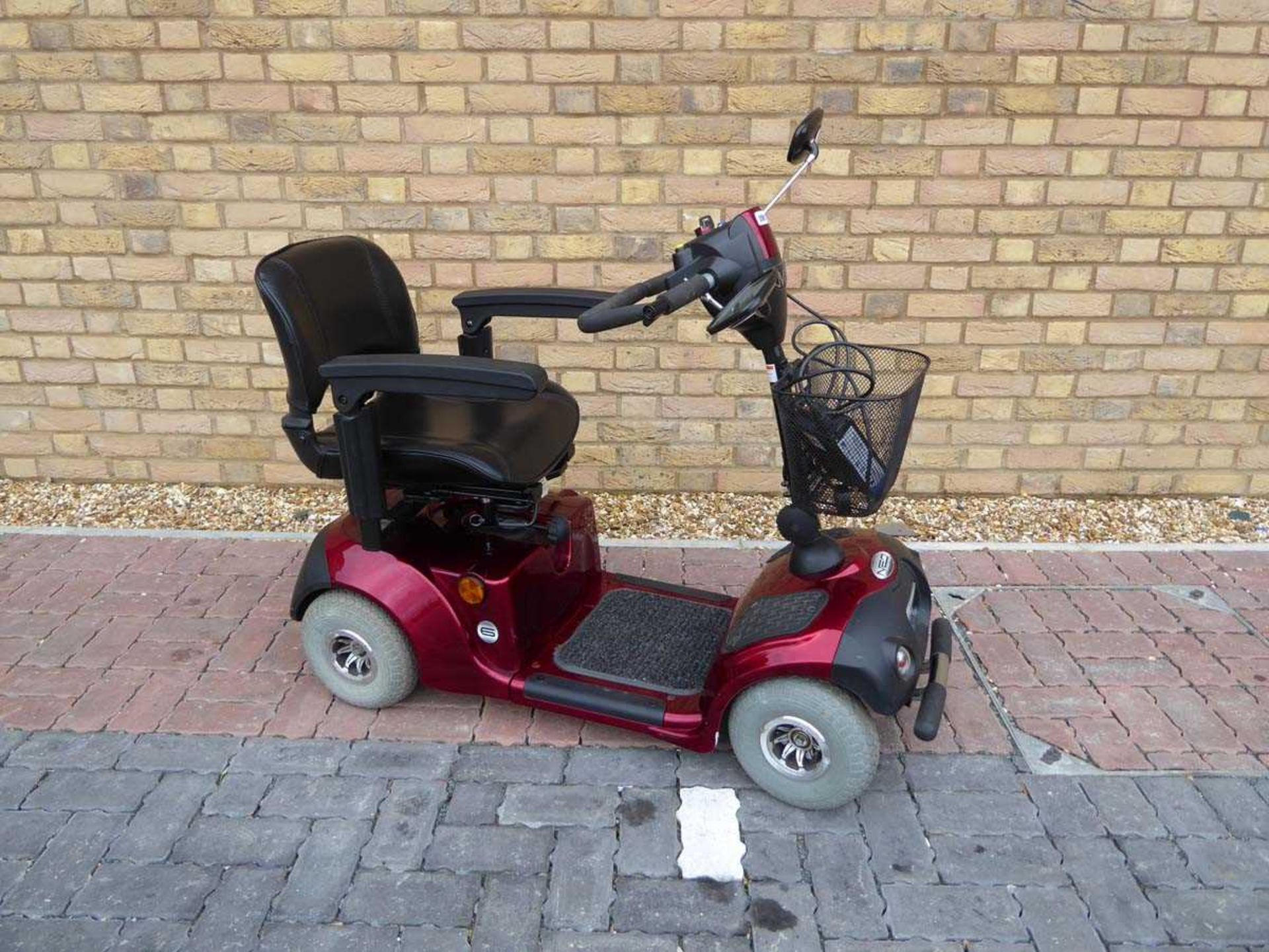Mercury Neo 4 wheel mobility scooter with key and charger