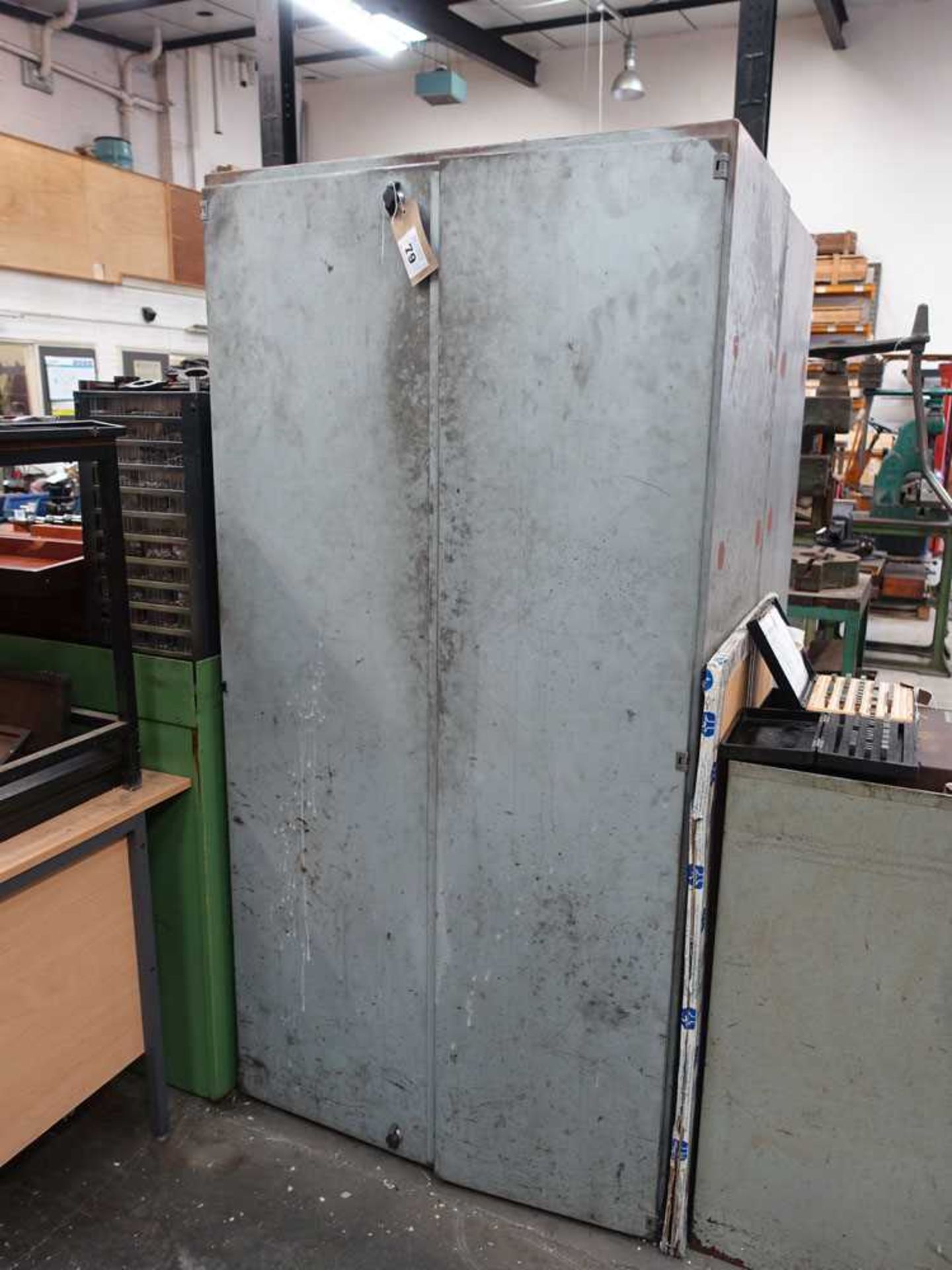 2 door metal cabinet with contents inc. drill bits, machine holders, floating reamers, chucks, - Image 2 of 9