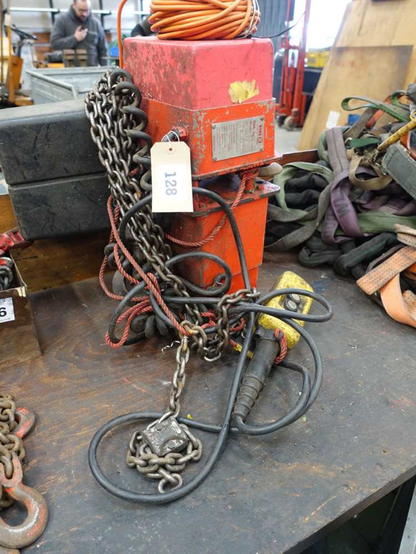 +VAT King 500kg capacity electric chain hoist