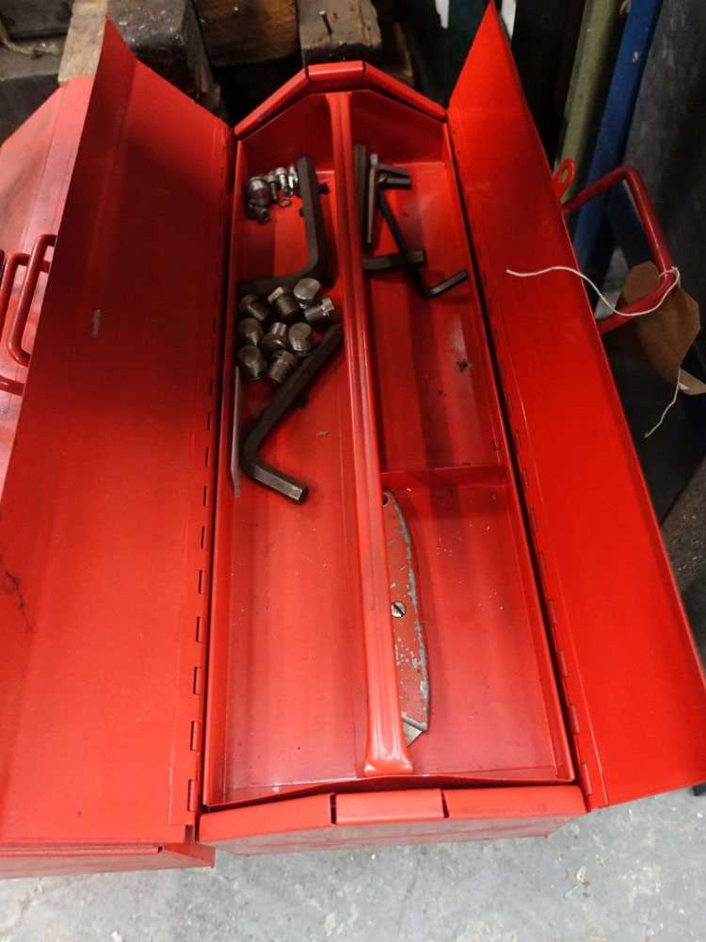 2 red Kennedy toolboxes with contents of tooling - Image 2 of 5