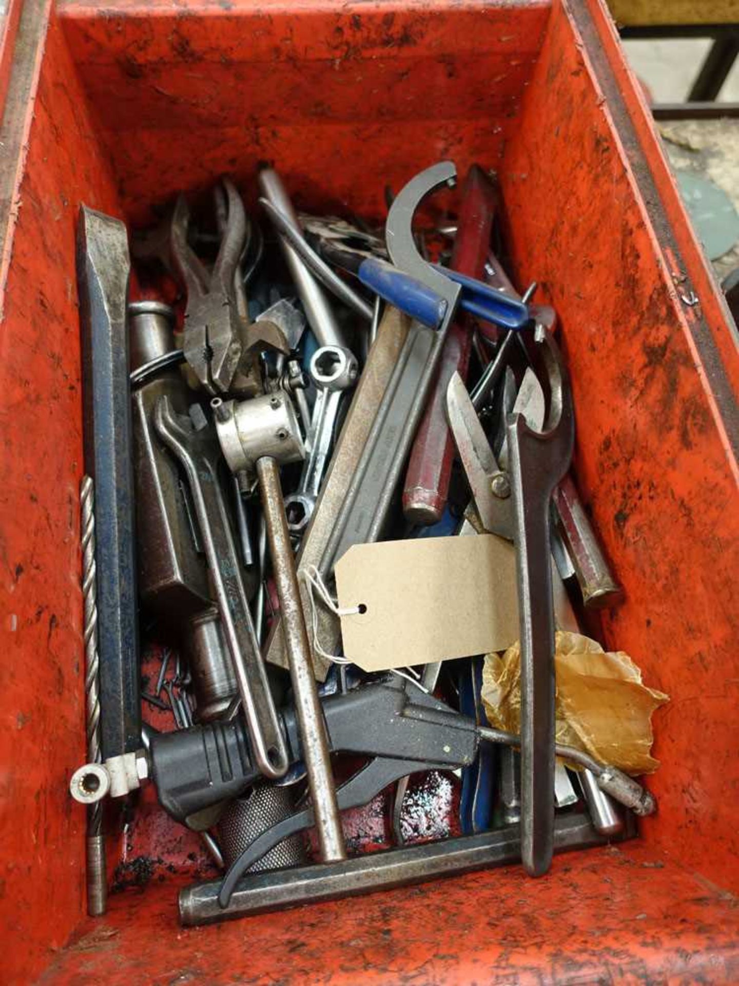 Red linbin with assorted hand tools inc. spanners, chisels, drill bits, metal tote with assorted - Image 3 of 4