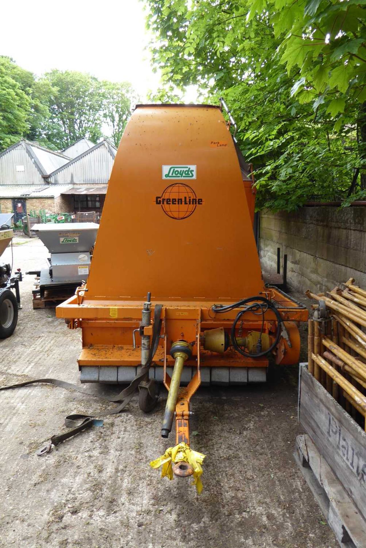 +VAT Parkland Greenline Combi-Trailer flail mower together with collector, mounted on single axle, - Image 2 of 5