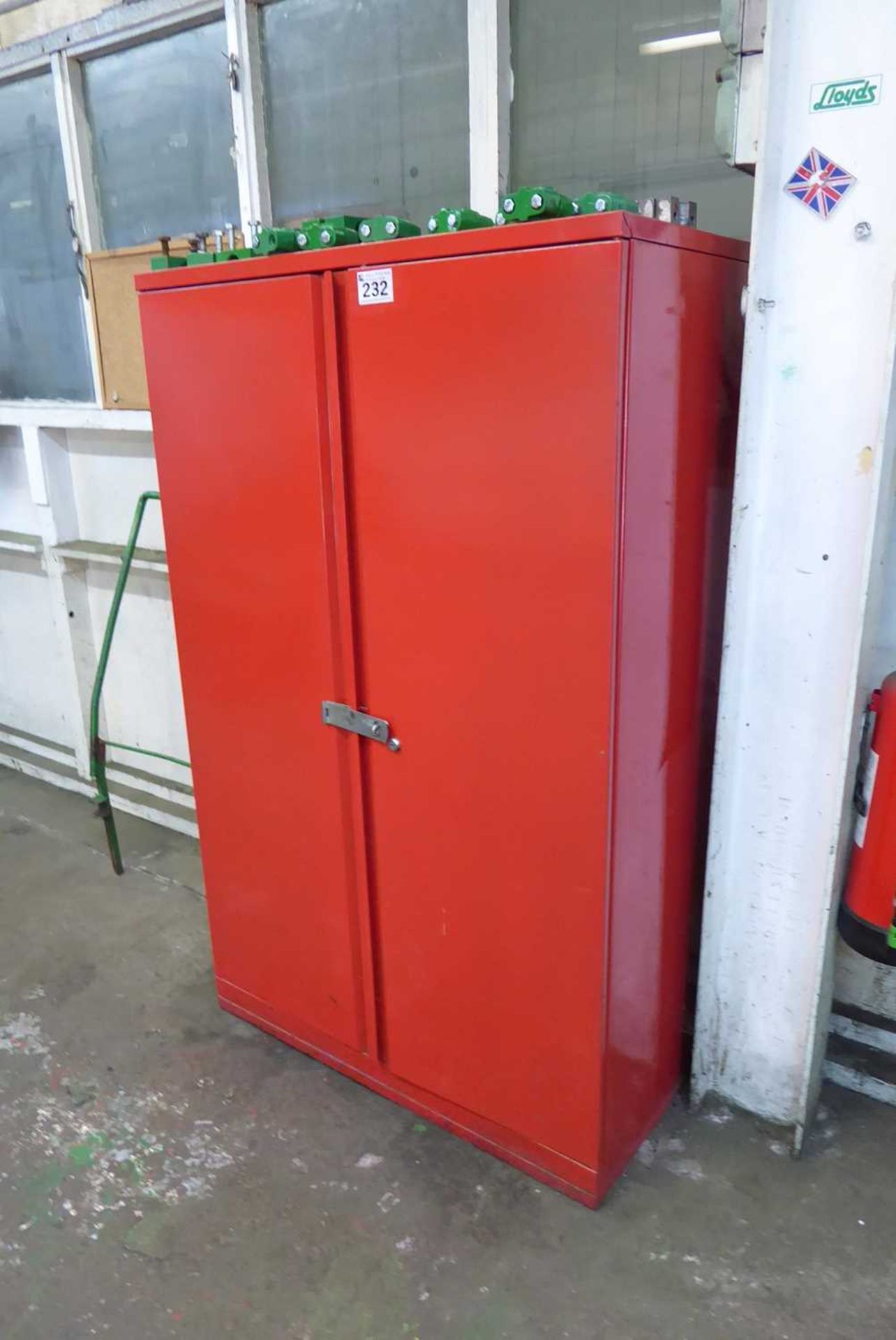 +VAT Red steel double door storage cabinet and similar small machinists cabinet - Image 2 of 3