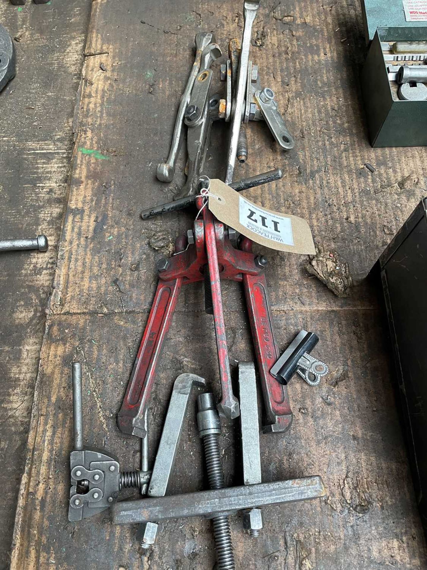 +VAT Various pulling tools