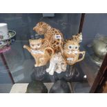 (30) 3 tiger cub and leopard ornaments plus 2 novelty teapots