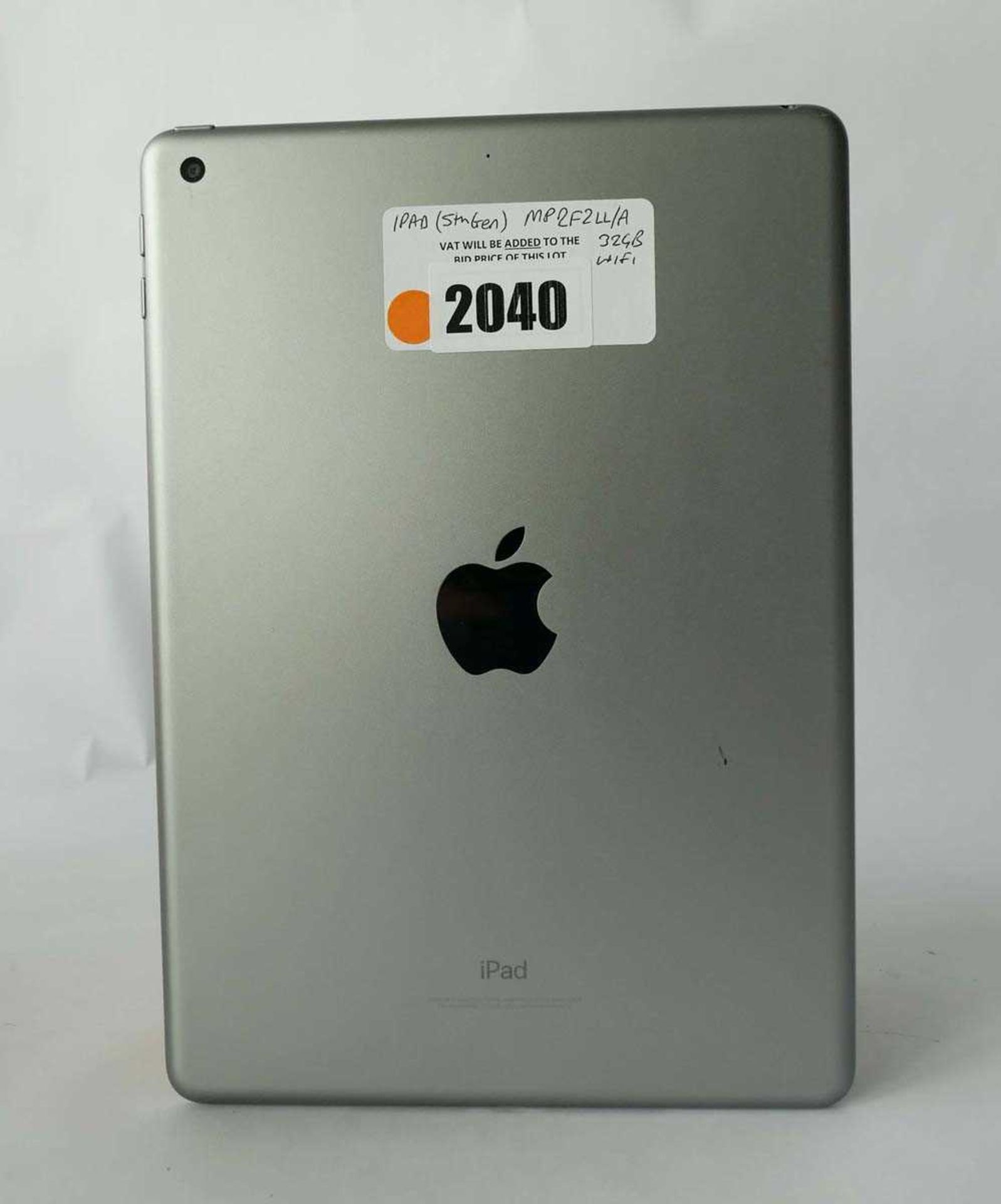 +VAT iPad 32GB 5th Gen A1822 Space Grey tablet - Image 2 of 2