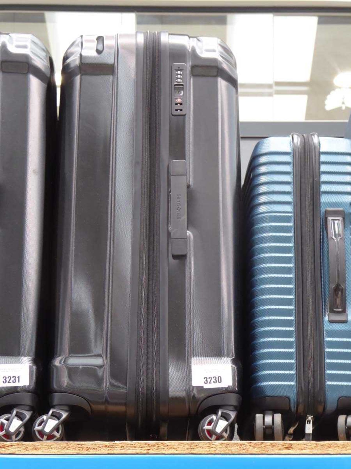 +VAT Black 2-piece hard shelled Samsonite suitcase set