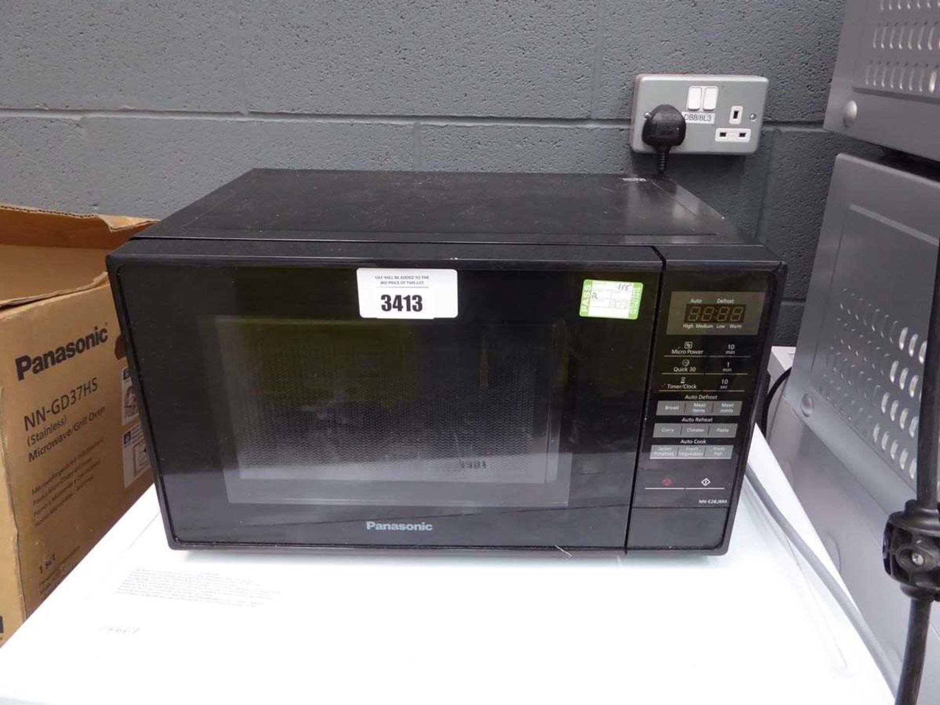 +VAT Black Panasonic microwave