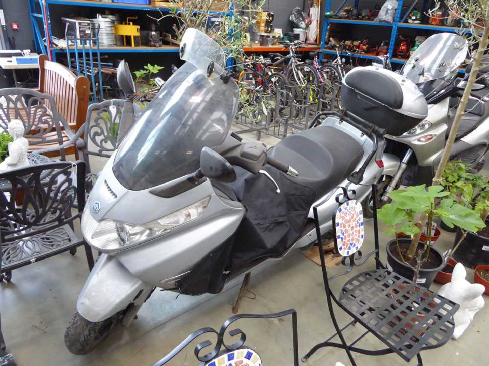 Piaggio X8 premium 399cc petrol powered moped, registration LJ56 PNN (2007), MOT expired, with V5,