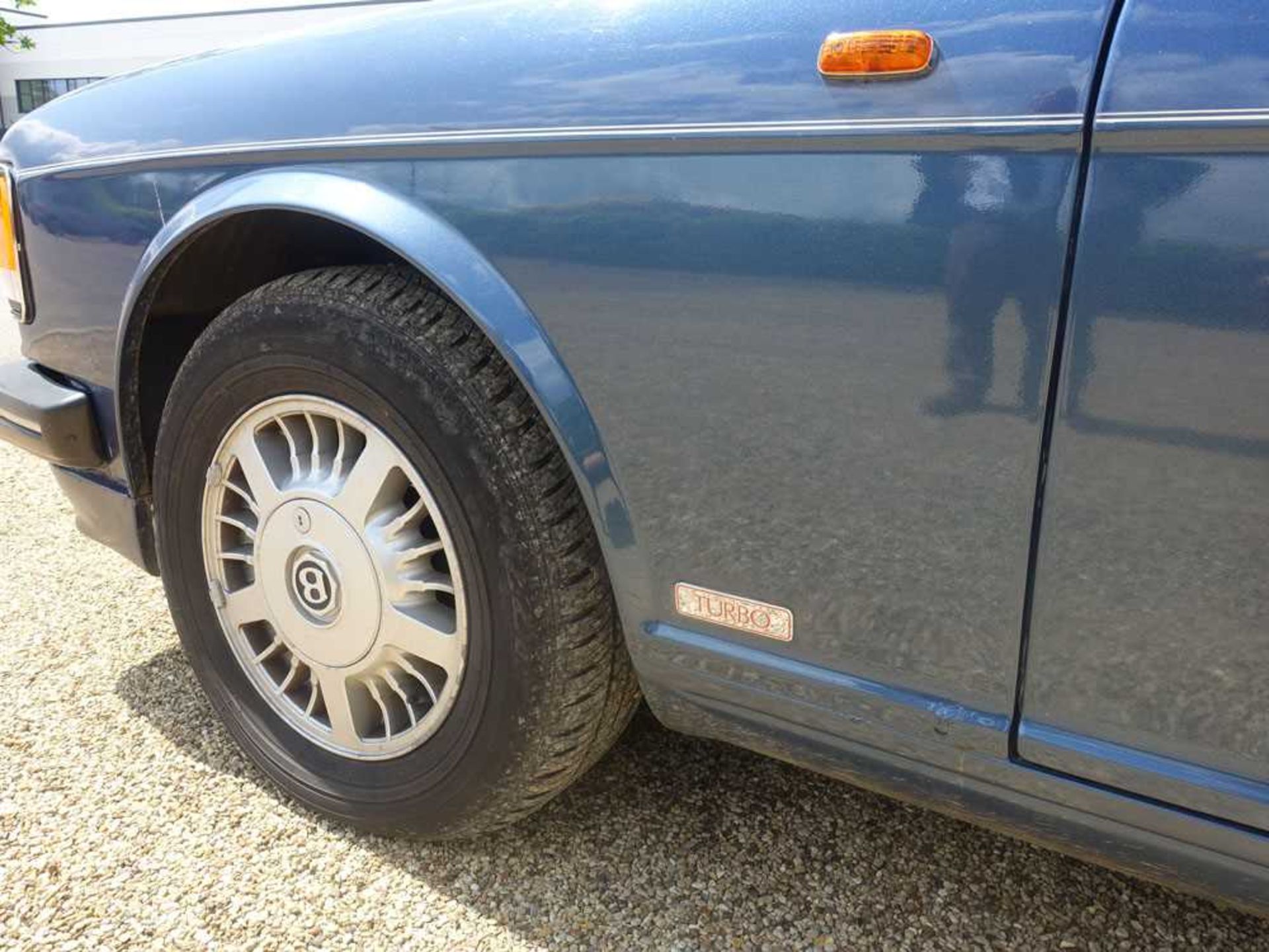 1989 (F registration) Bentley Turbo R 6750cc V8 automatic 4 door saloon in blue, registration F429 - Image 4 of 20