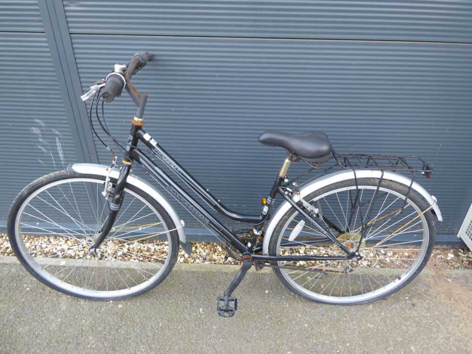 Black Piccadilly ladies bike