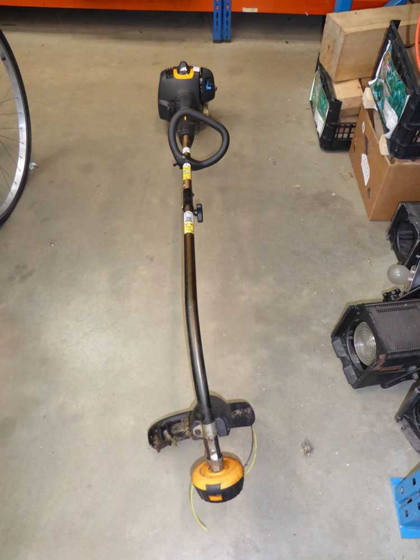 Mcculloch bench shaft petrol powered strimmer