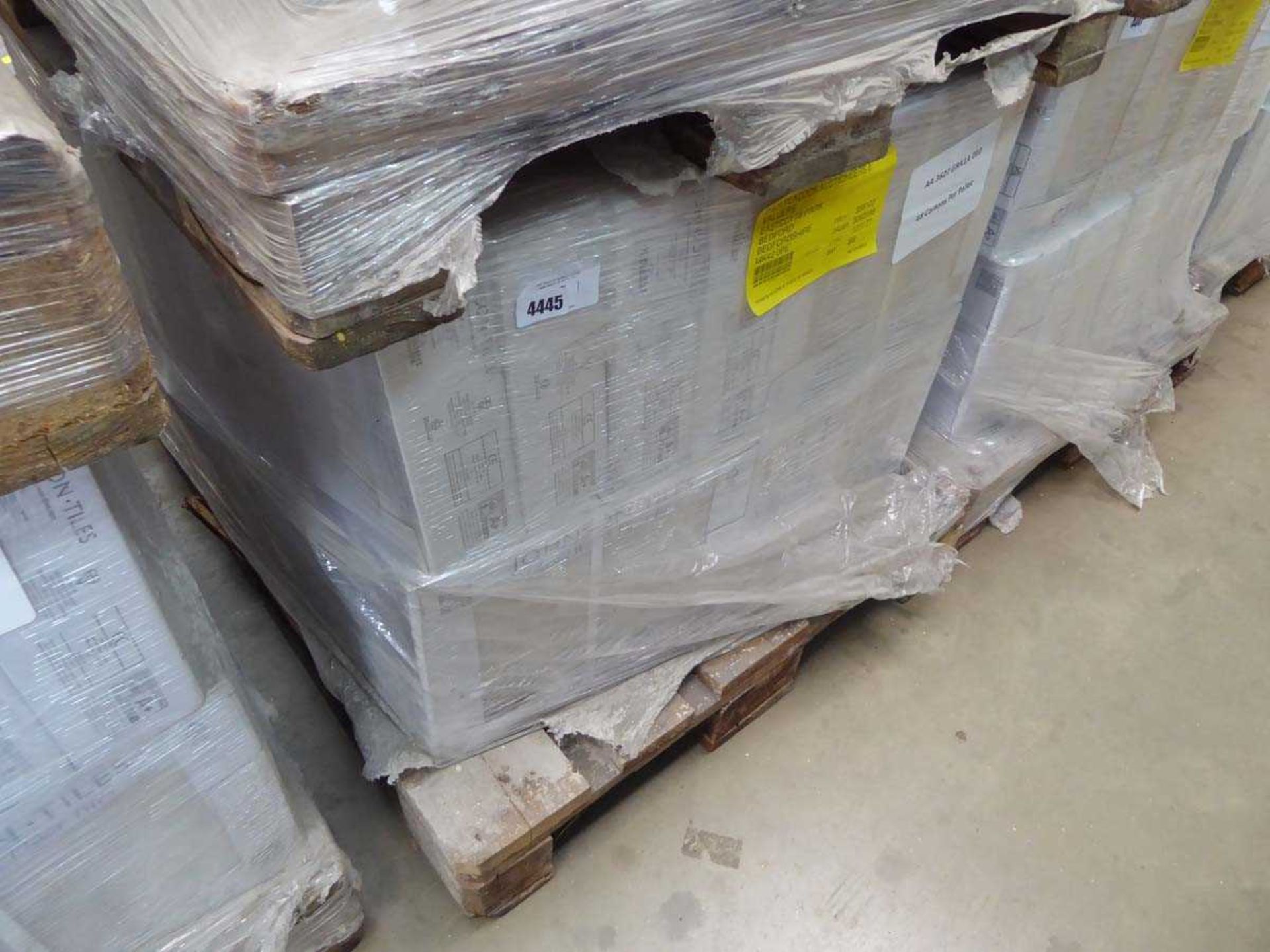 +VAT Pallet of 40 boxes of beige wall tiles