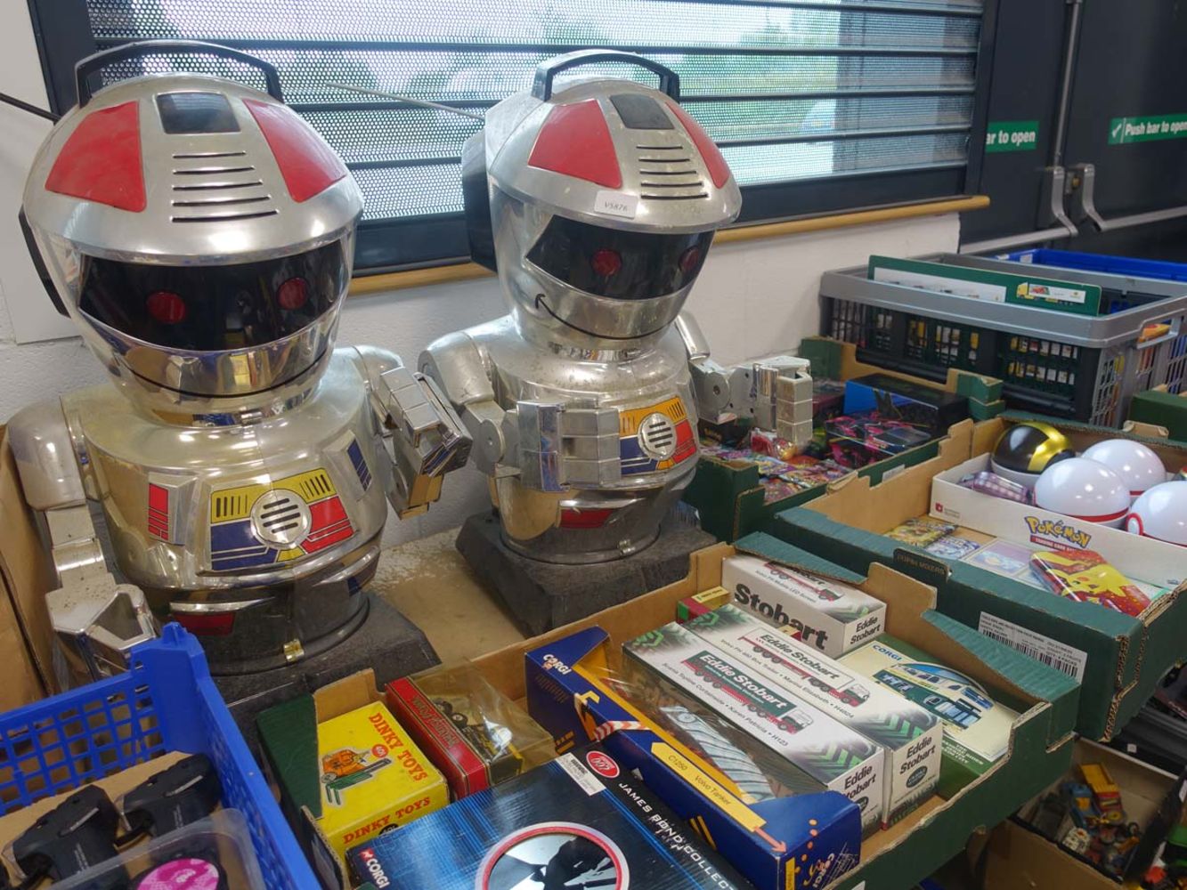 Saleroom 2 Weekly Electrical & Collectable Items