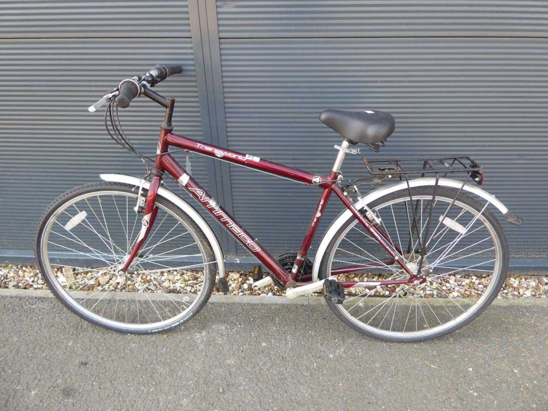 Amaco maroon gents bike