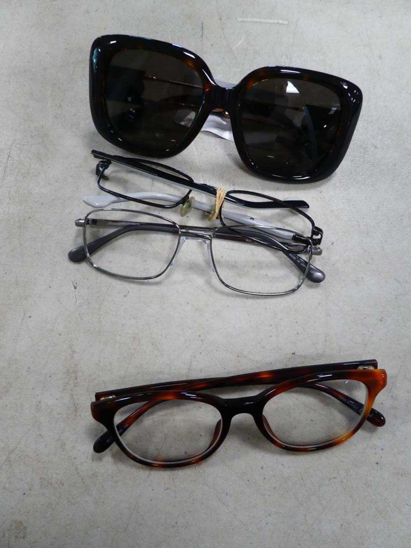 +VAT Pair of Versace sunglasses. Plus 3 x designer reading glasses, to include Givenchy, Jaeger, and