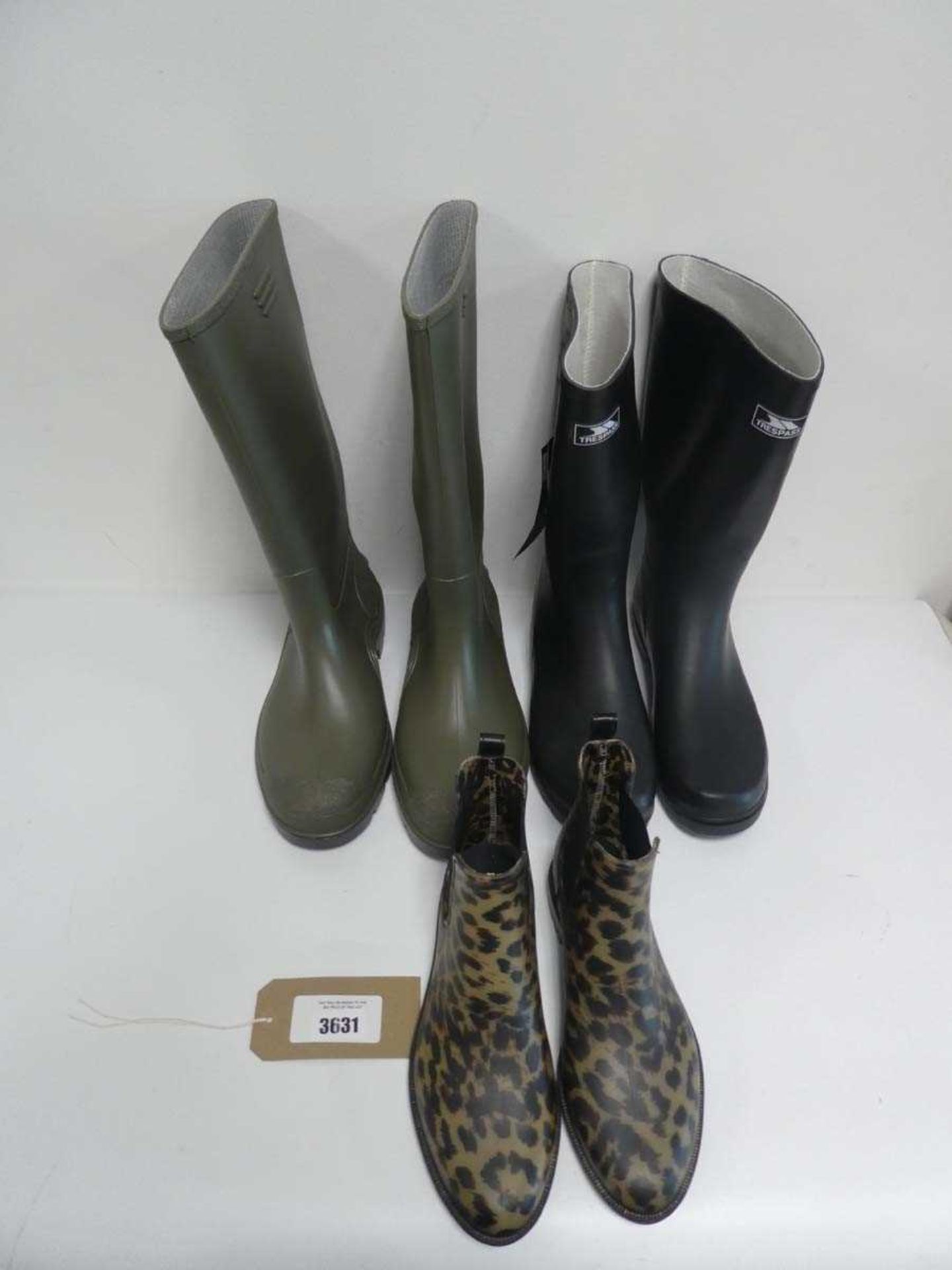 +VAT 3 pairs of wellies to include Trespass, Dunlop and Joules