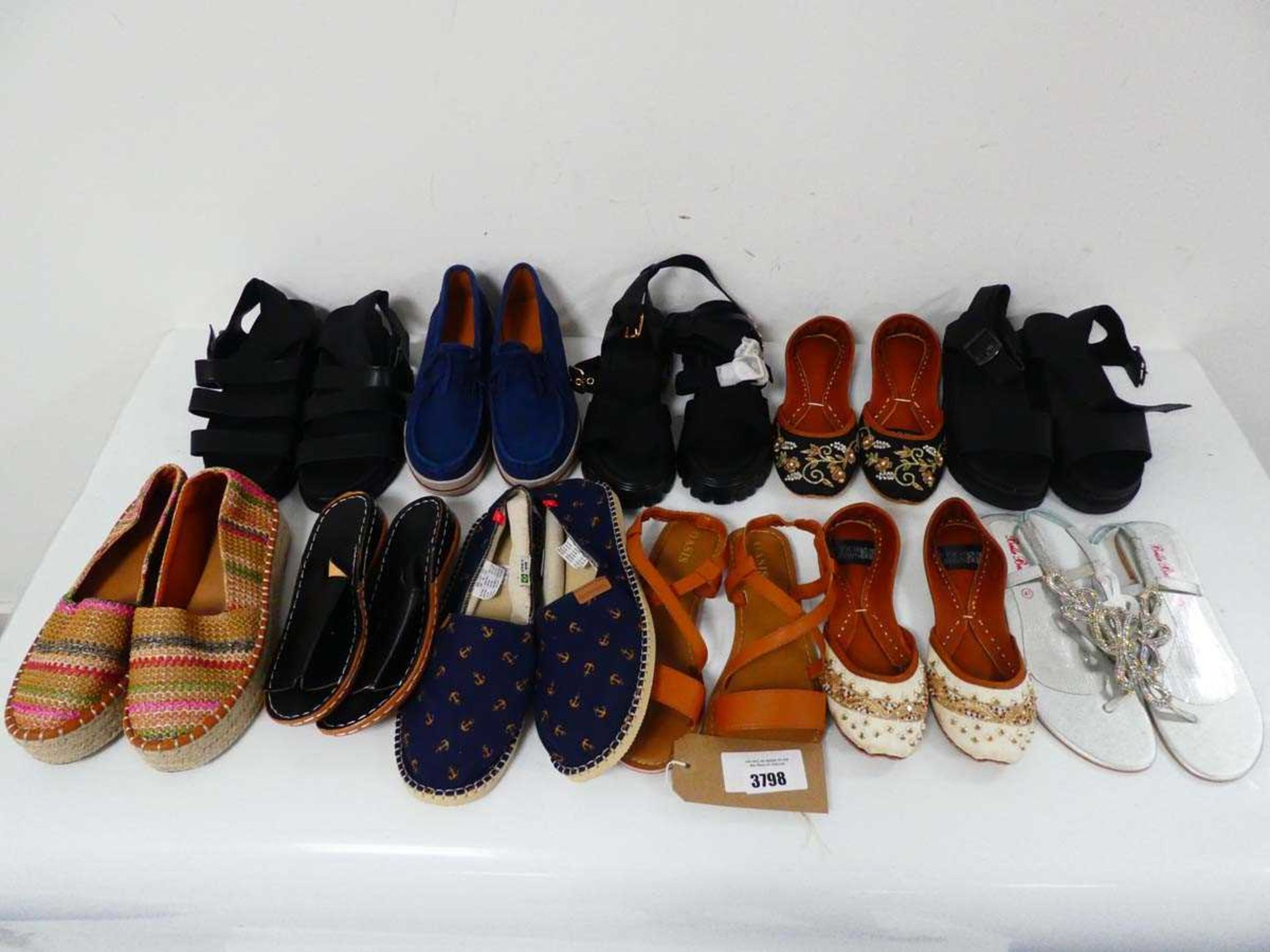 +VAT 11 x Pairs of sandals to include ASOS, Oasis, etc