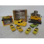 Collection of 'Only Fools & Horses' collectables including; 3D talking alarm clock, Lledo 1:43