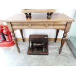 Edwardian single drawer desk on turned supports