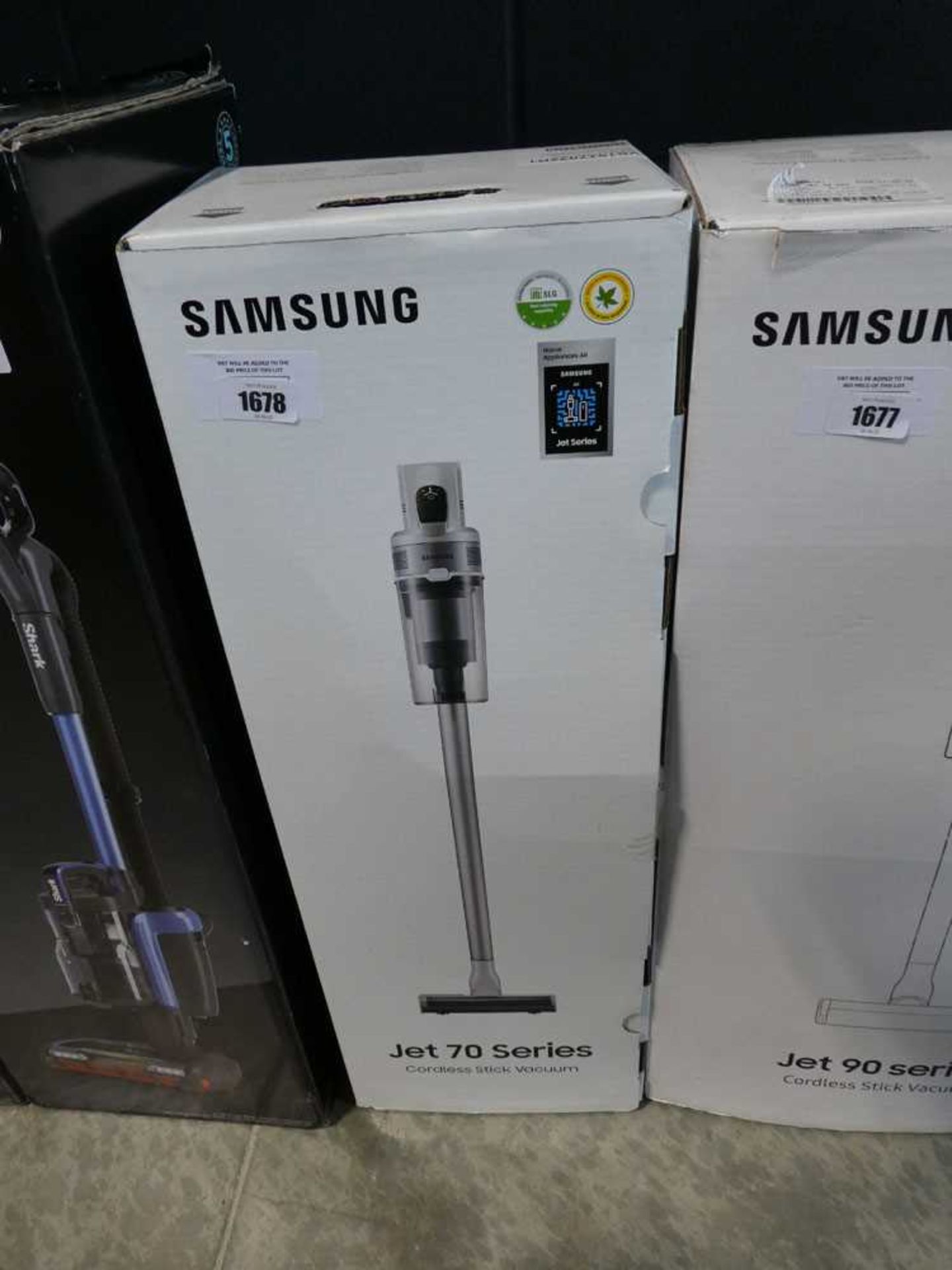 +VAT Samsung Jet 70 series cordless stick vacuum cleaner, boxed (comes with 1 battery)