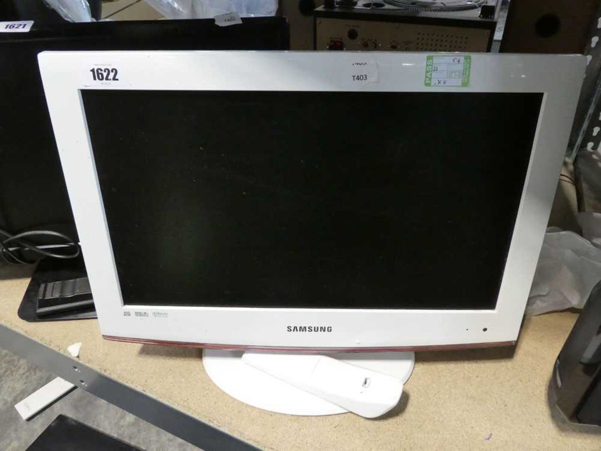 Samsung 19" TV with stand and remote control