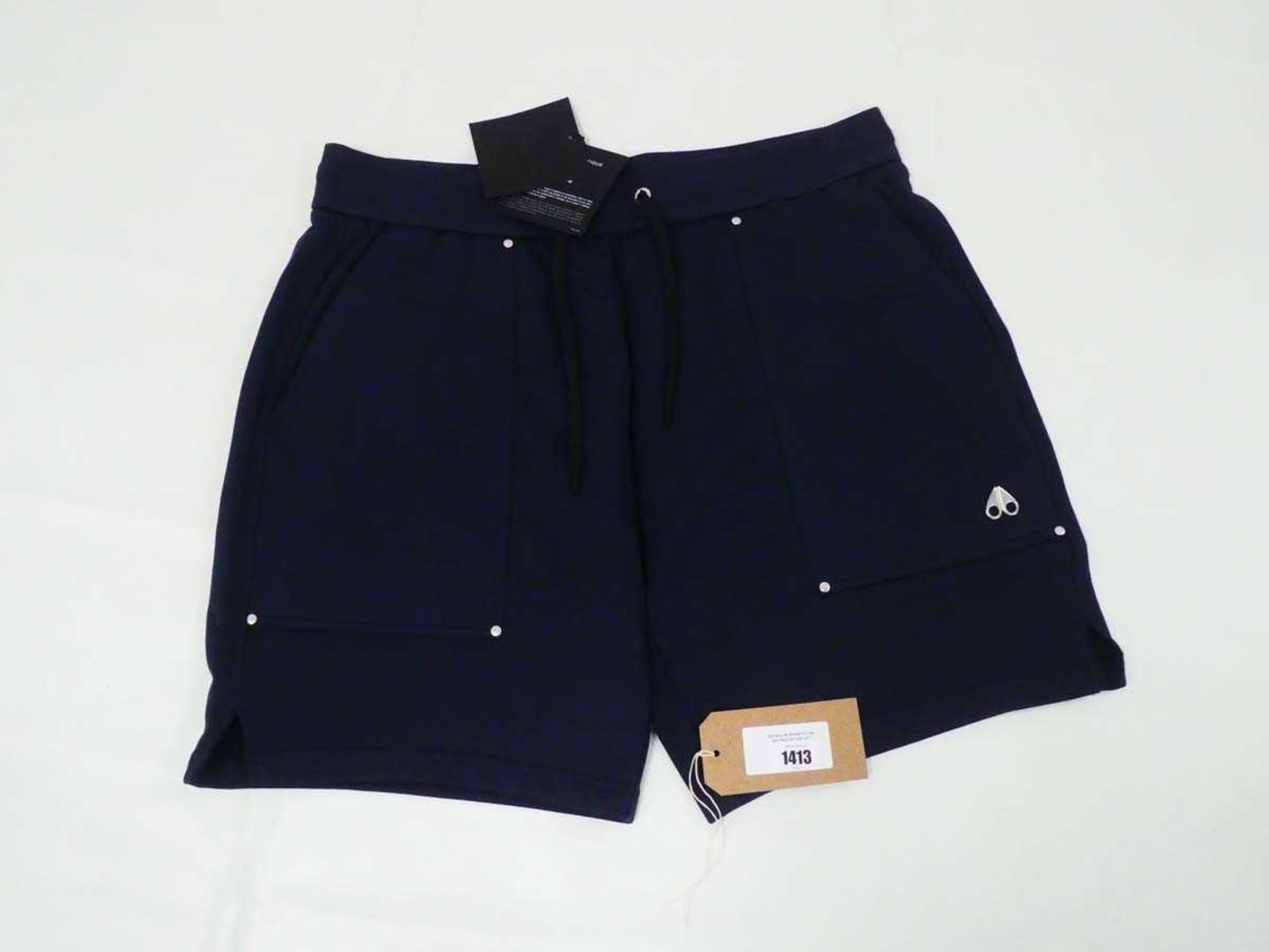 +VAT Moose Knuckles gifford shorts in navy size X Large