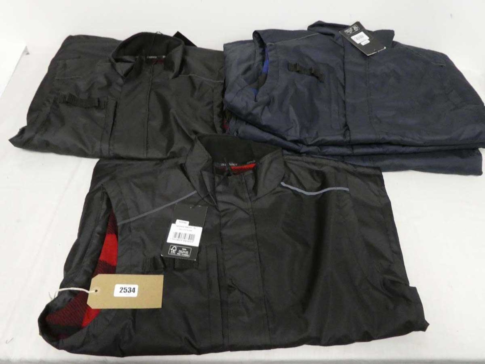 +VAT 5 mens Dickies work gilets in navy or black (1 size M, 3 size L, 1 size XL)