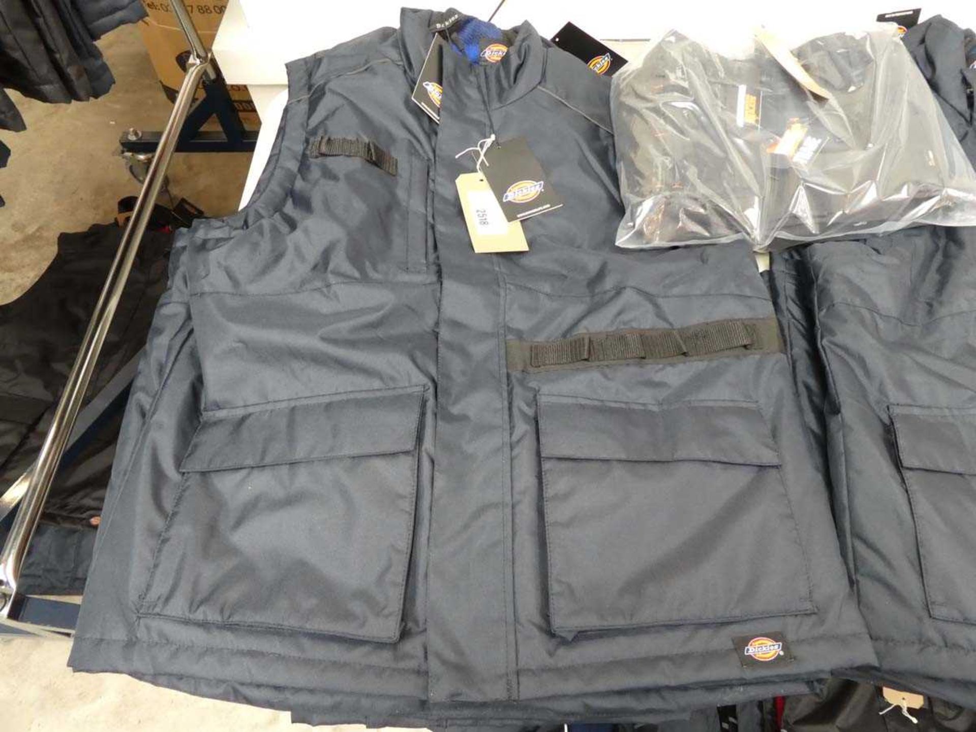 +VAT 5 mens Dickies work gilets in navy (size L) - Image 2 of 2