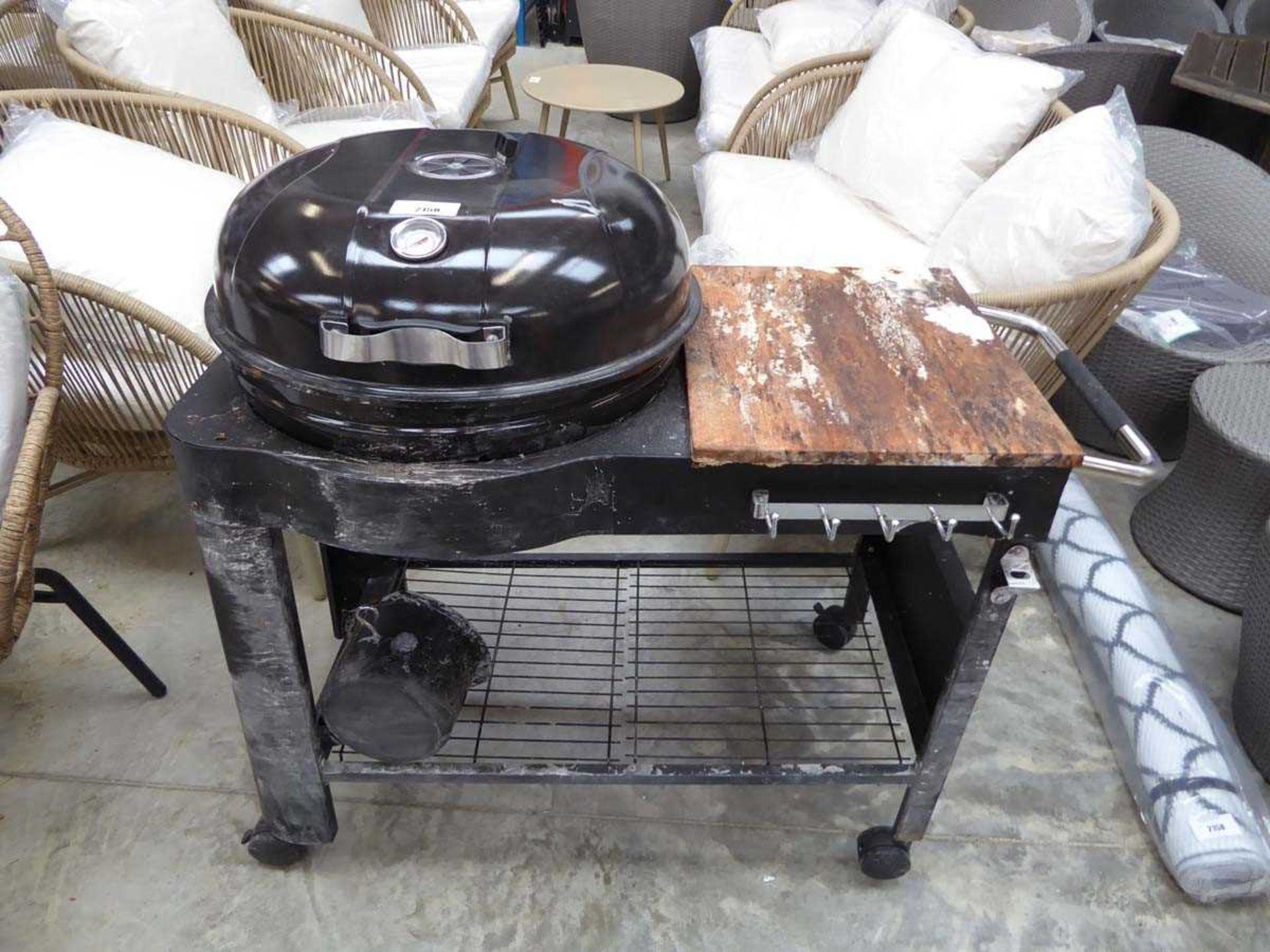 +VAT Kettle trolley BBQ