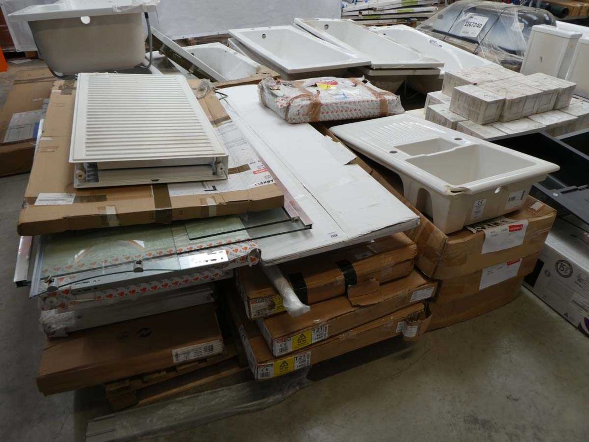 +VAT Pallet containing mixed size radiators and shower screens