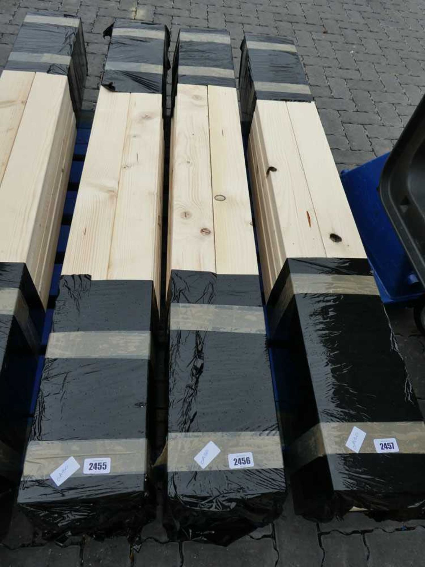 10 lengths of 2x4 CLS timber