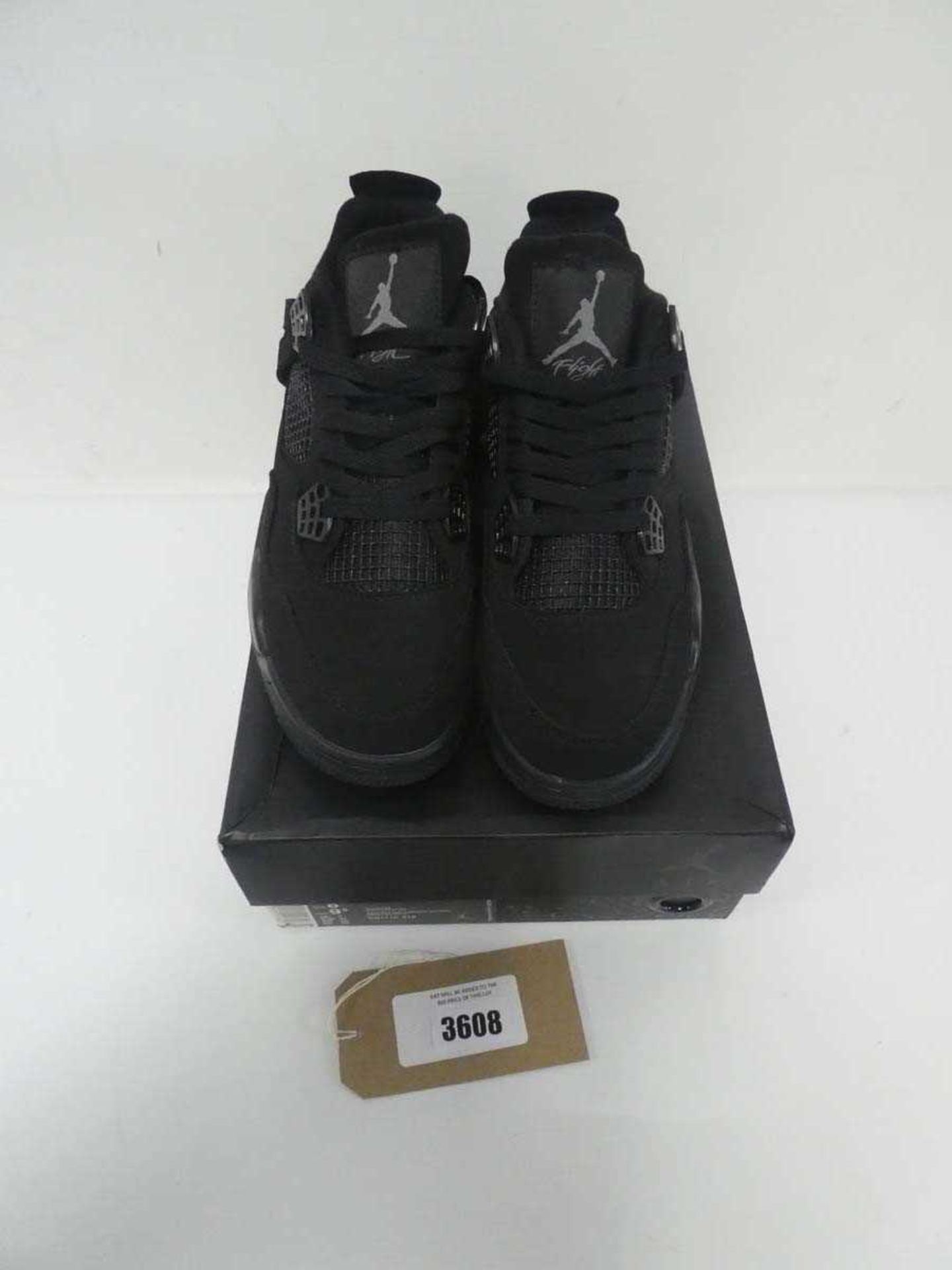 +VAT Nike Air Jordan 4 Retro size UK7 (boxed)