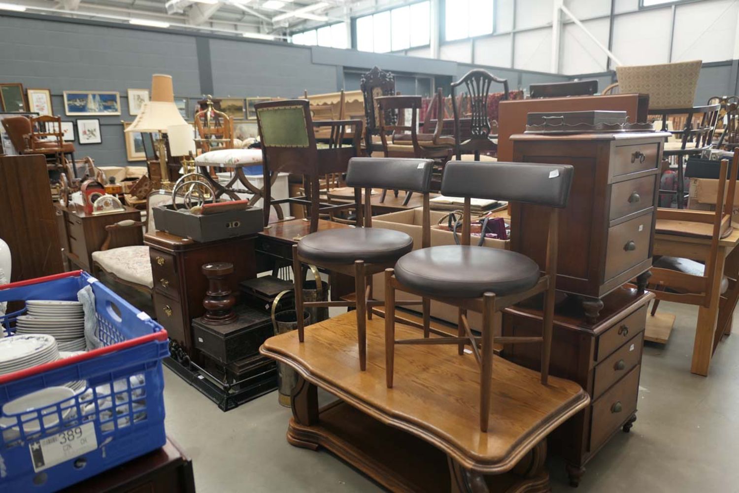 Saleroom 5 Weekly Furniture & Effects