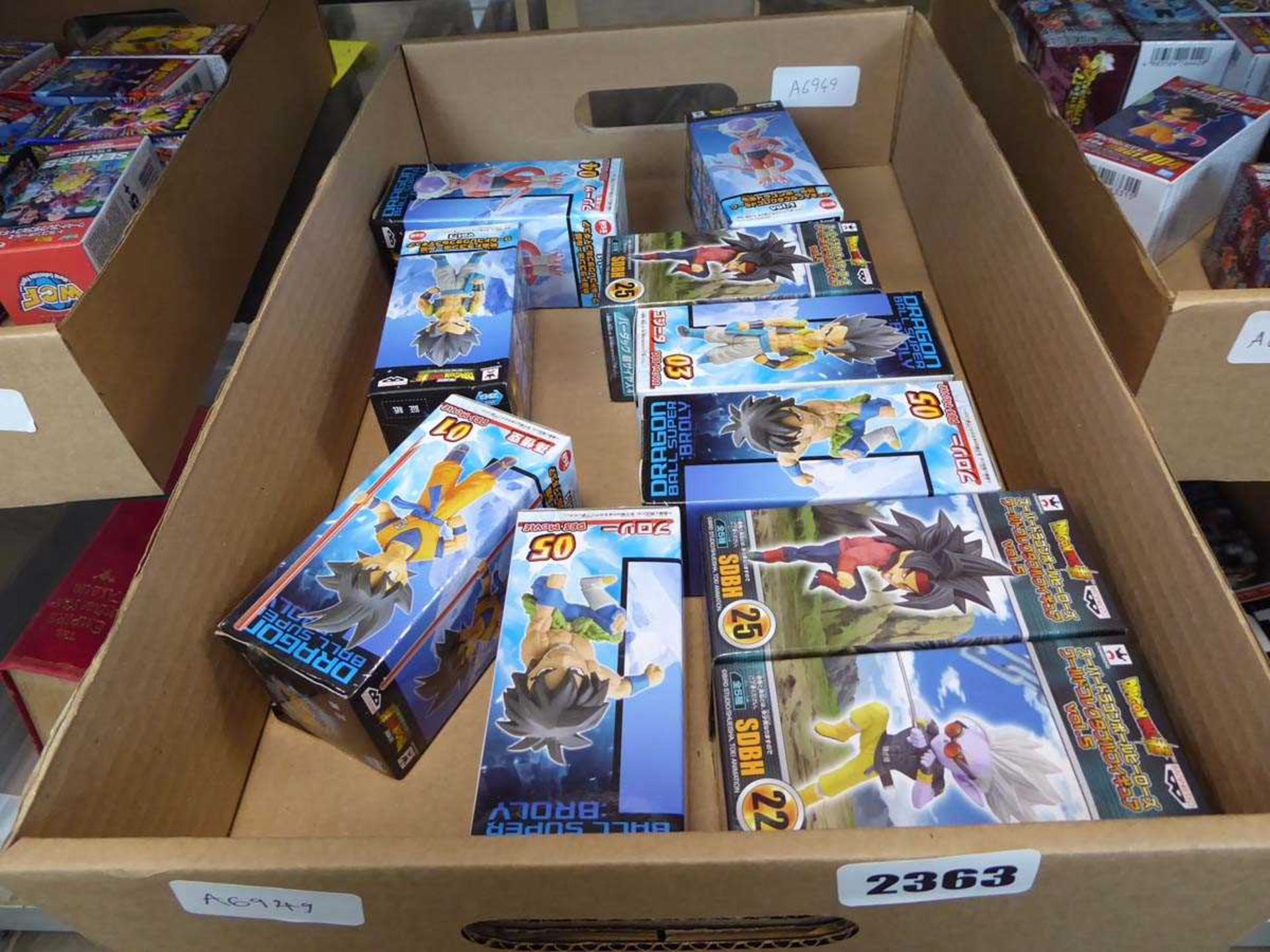 Box of Dragon Ball collectable figures