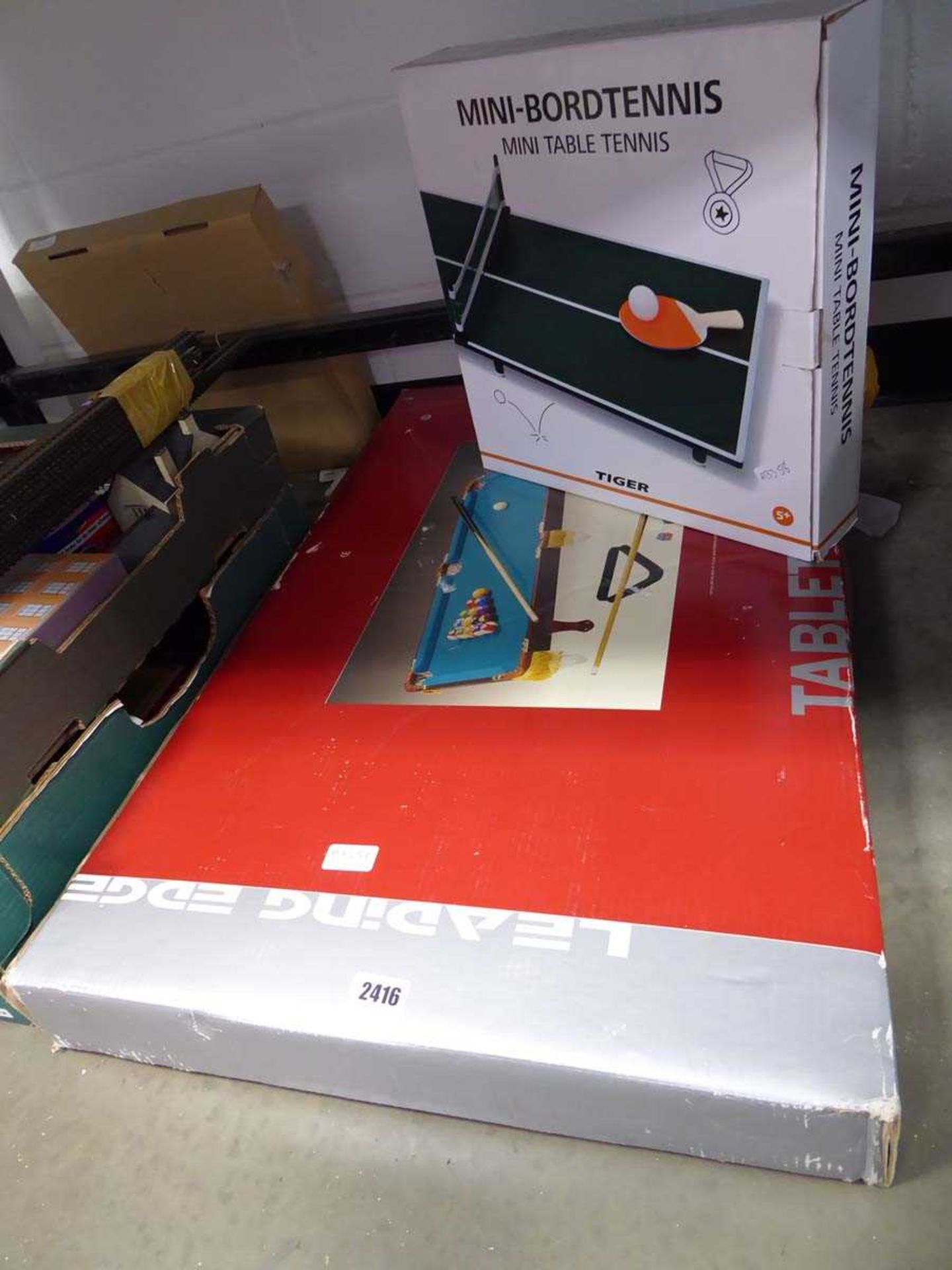 Boxed mini board tennis and boxed mini snooker table