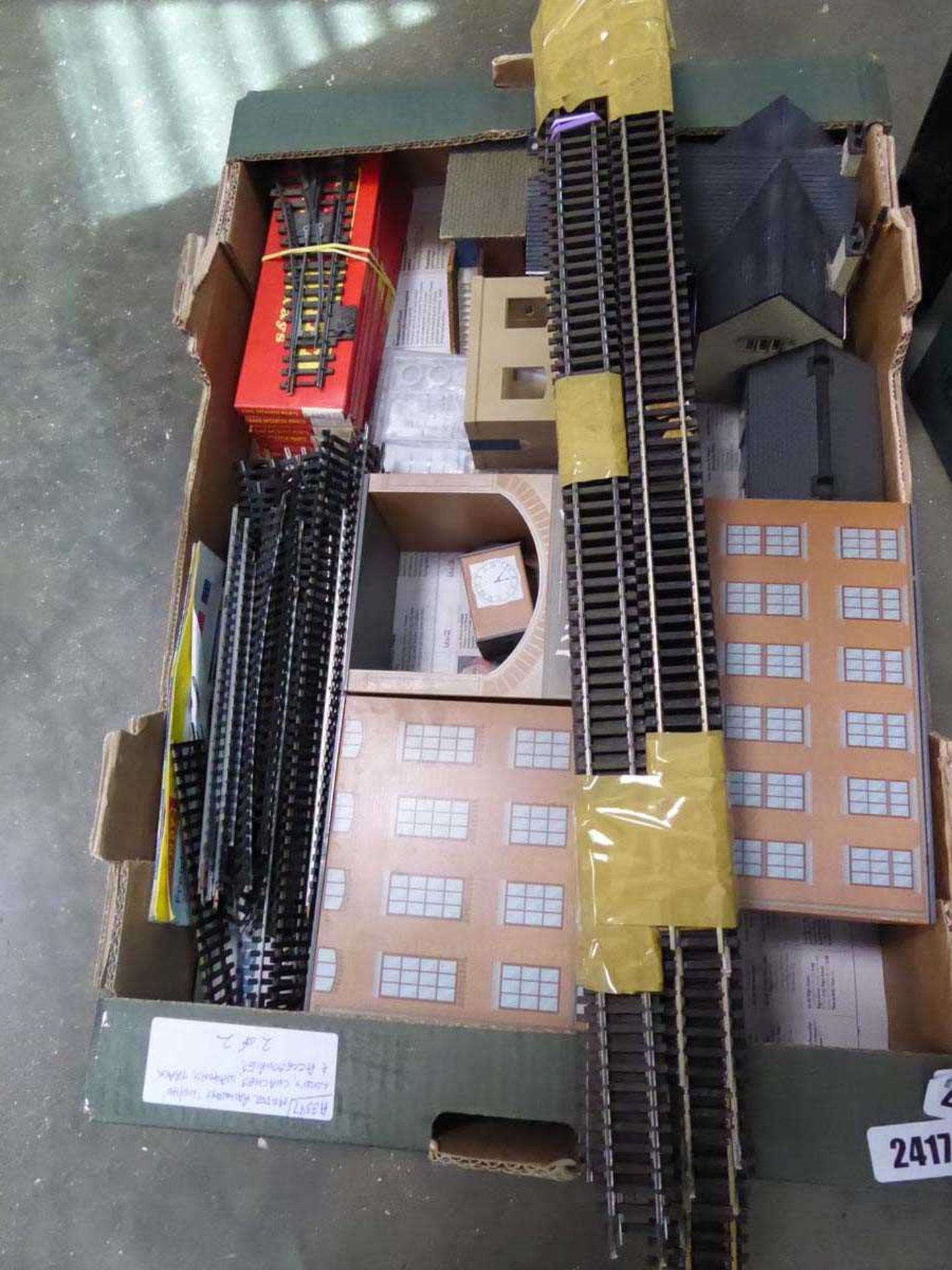 2 boxes of model railway track and houses - Image 2 of 3