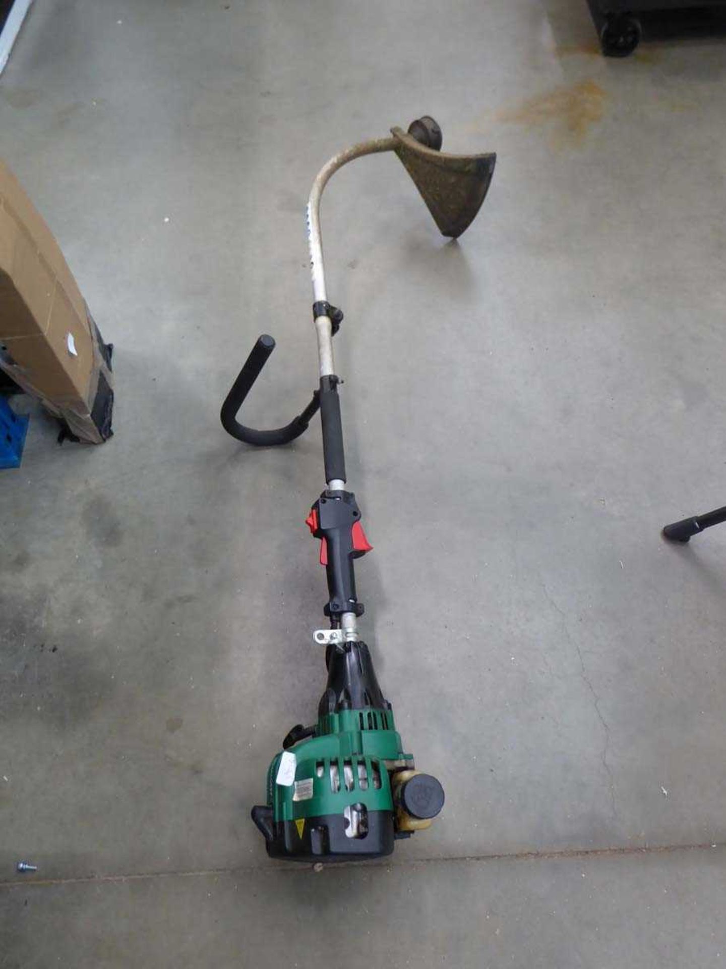 Qualcast bench shaft petrol powered strimmer